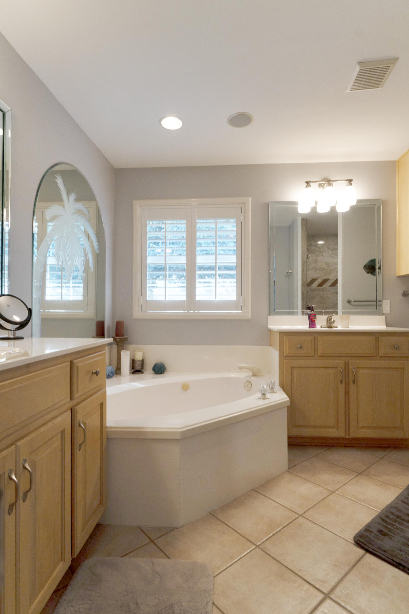 AVALON BEACH ESTATES - Residential