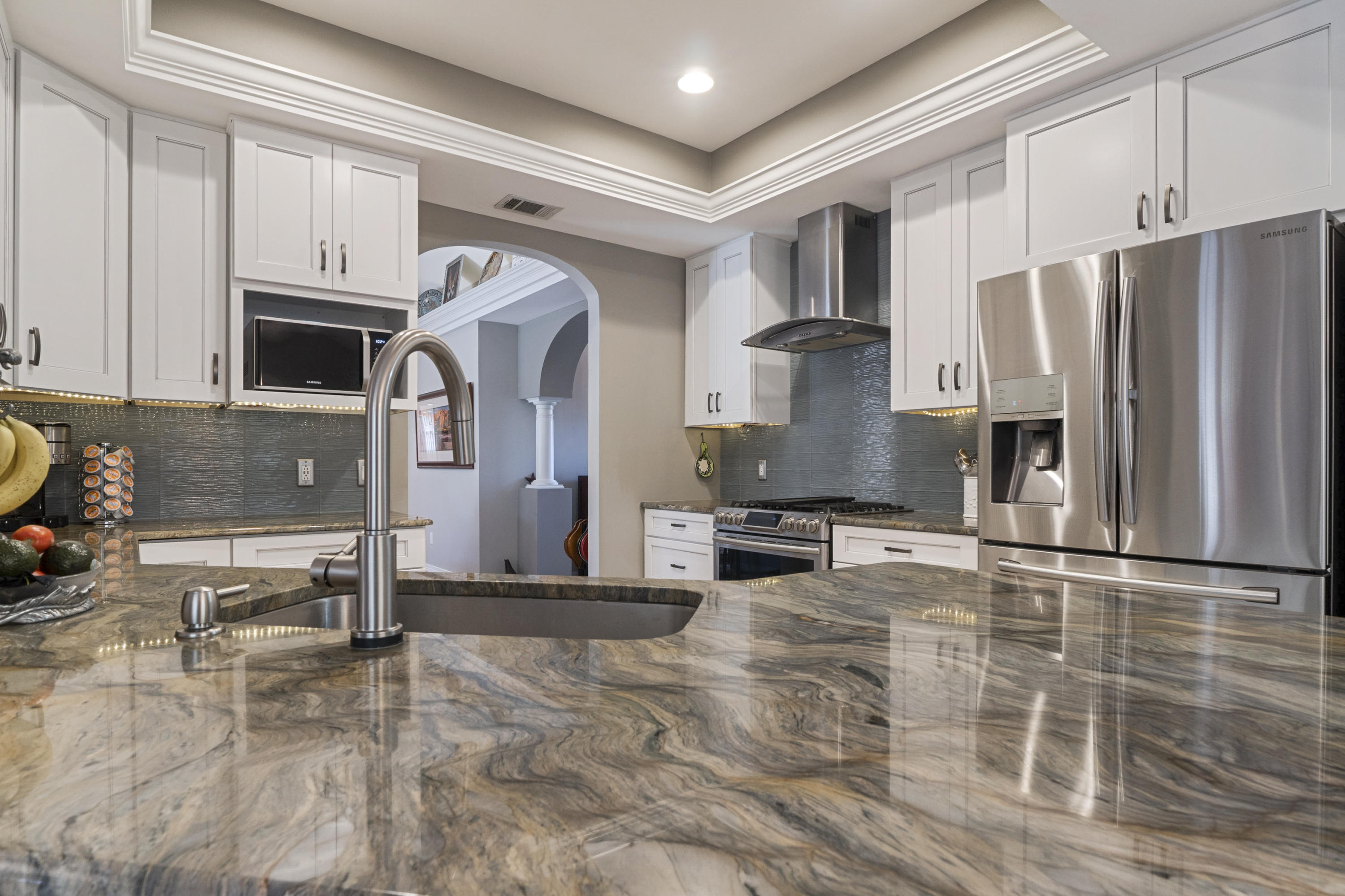 AVALON BEACH ESTATES - Residential