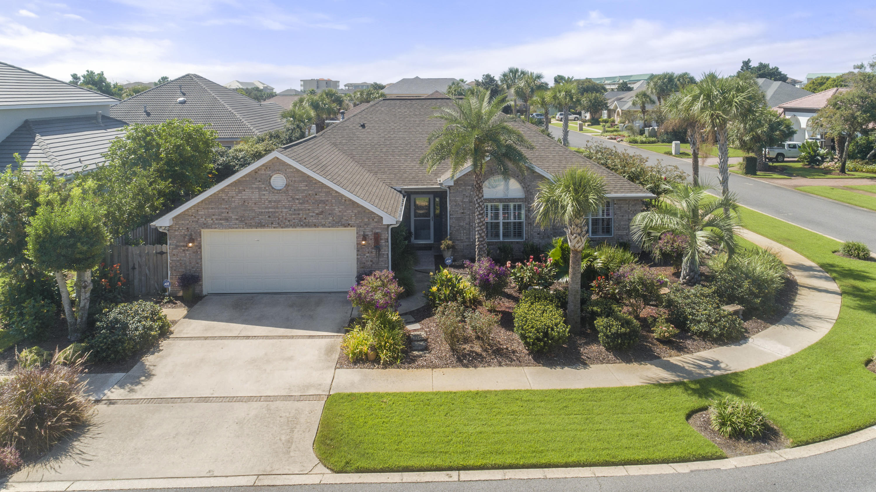 AVALON BEACH ESTATES - Residential