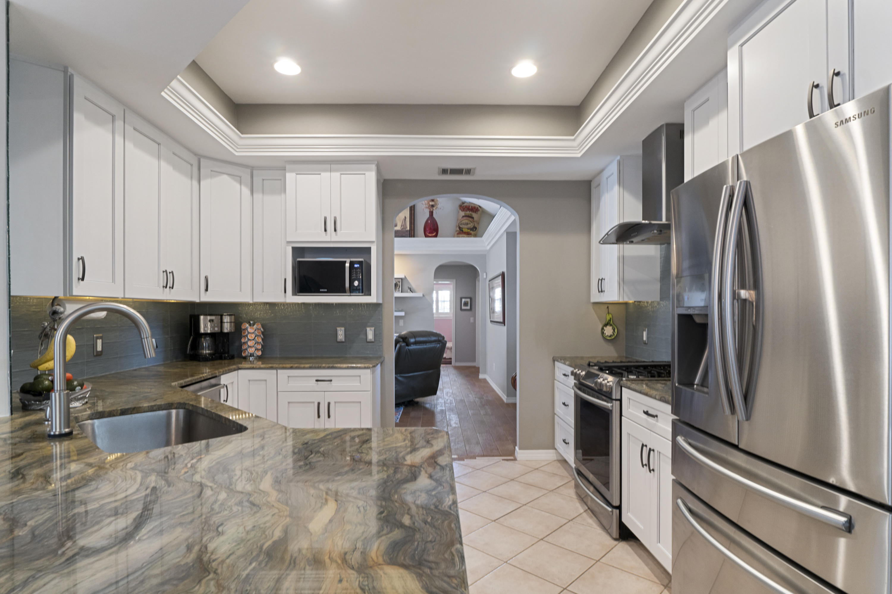 AVALON BEACH ESTATES - Residential