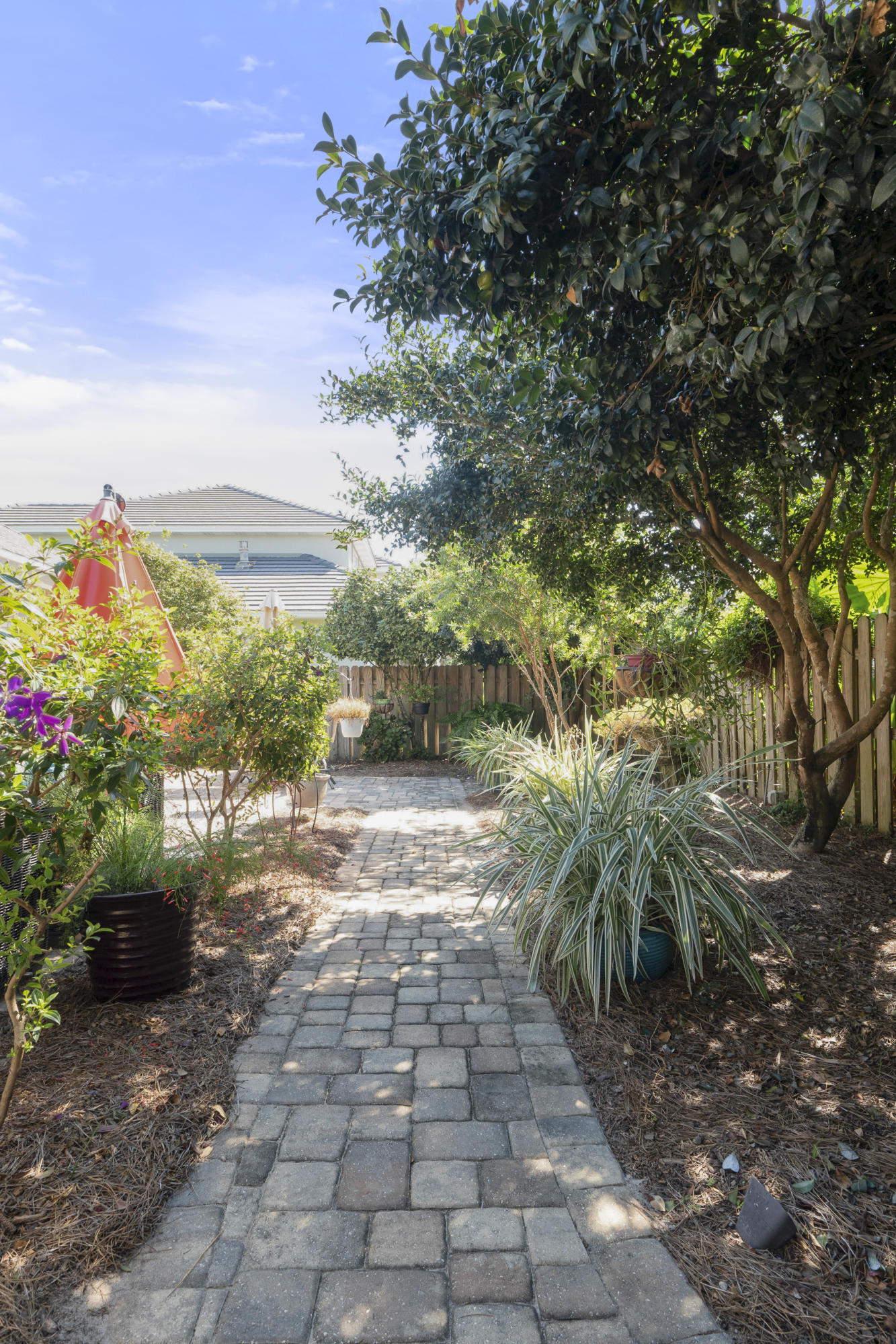 AVALON BEACH ESTATES - Residential