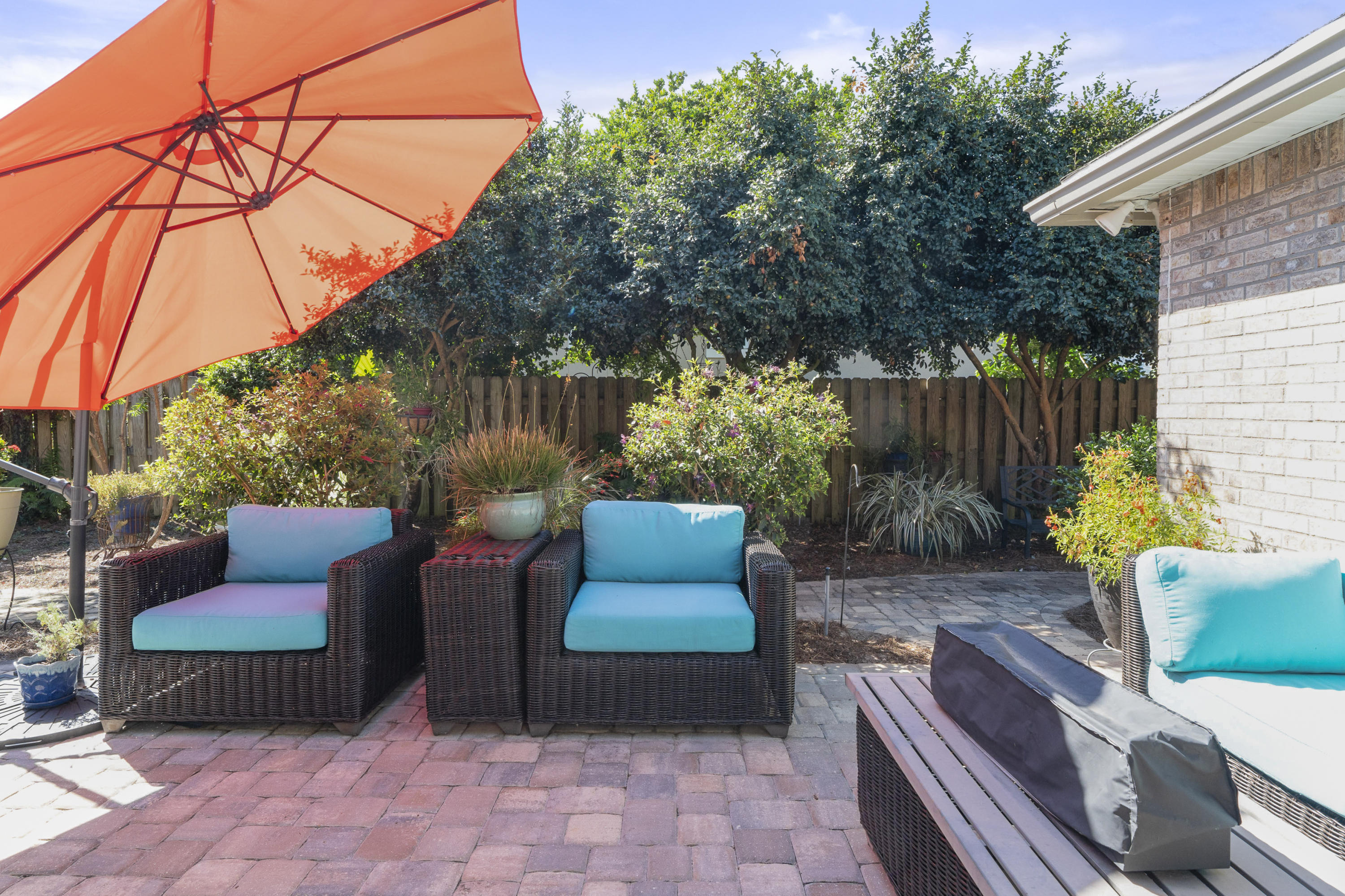 AVALON BEACH ESTATES - Residential