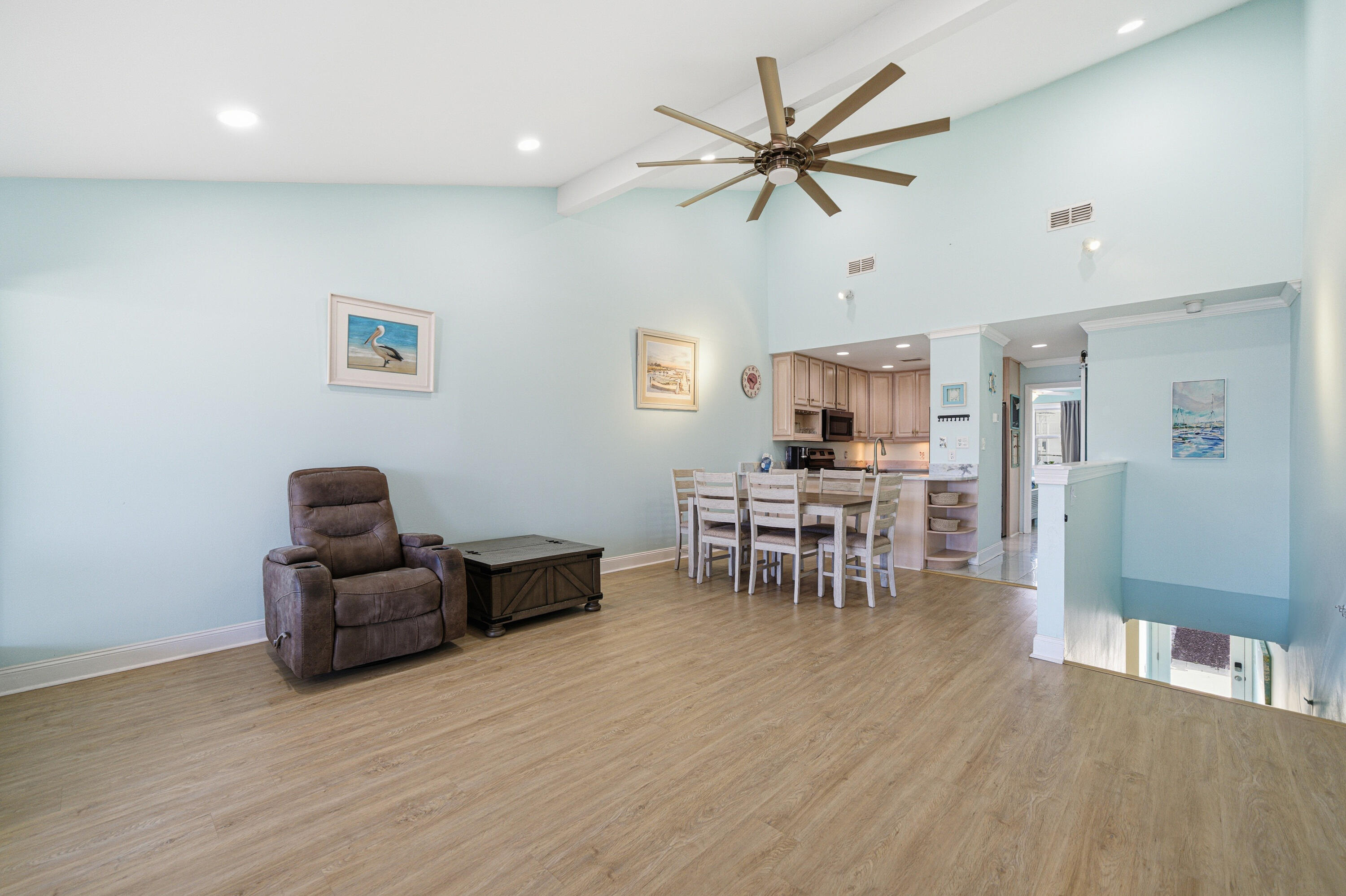 SANDOLLAR CONDO - Residential