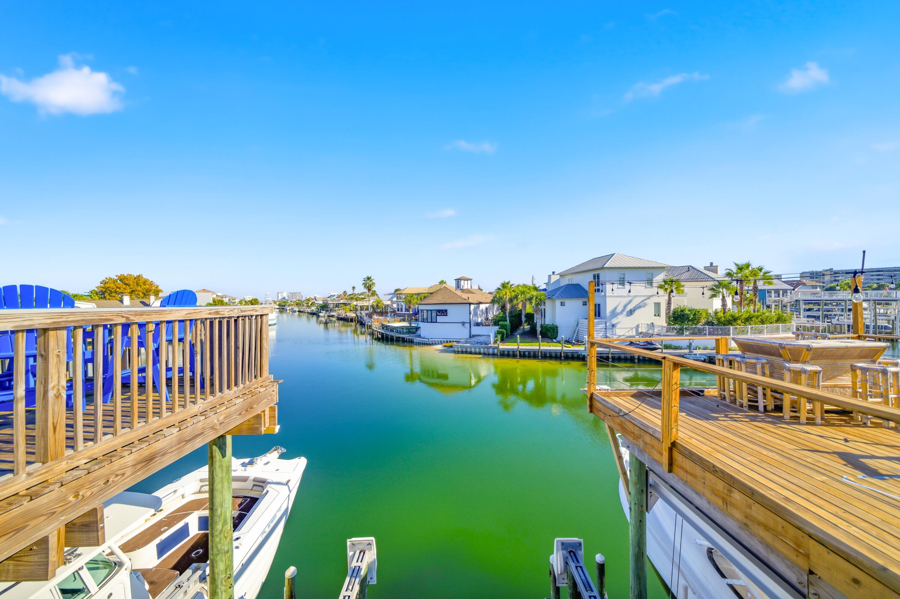 SANDOLLAR CONDO - Residential