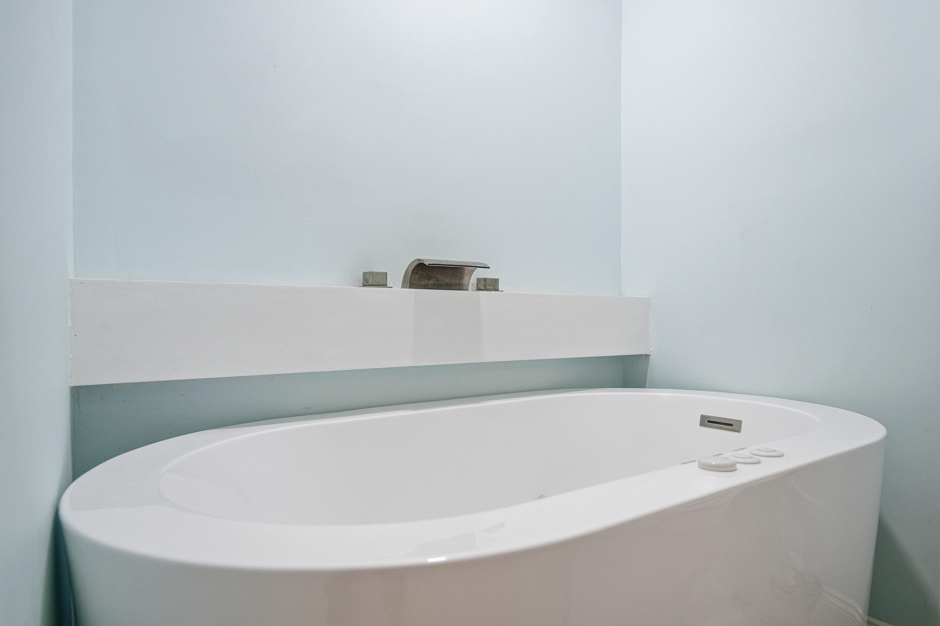 SANDOLLAR CONDO - Residential