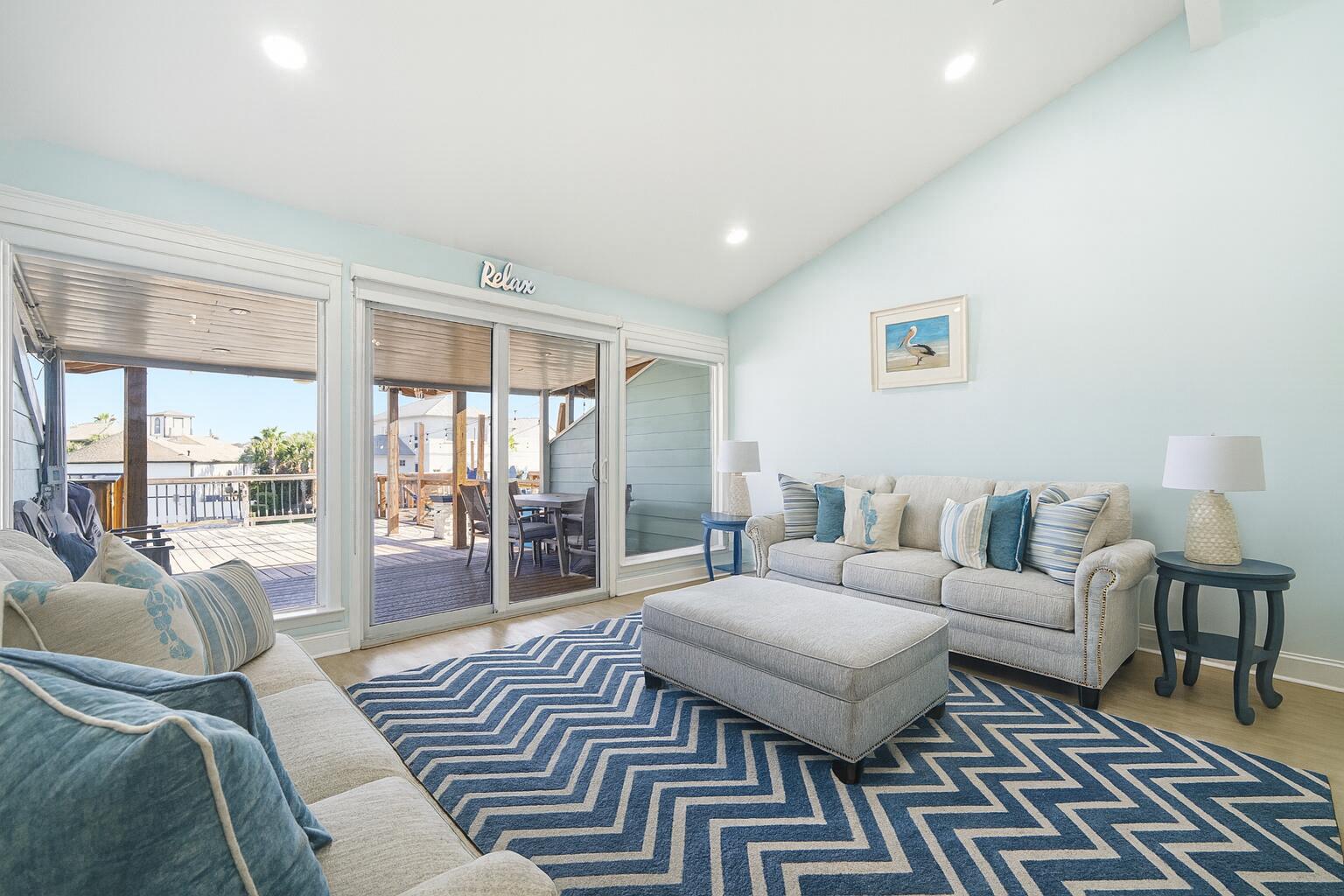 SANDOLLAR CONDO - Residential