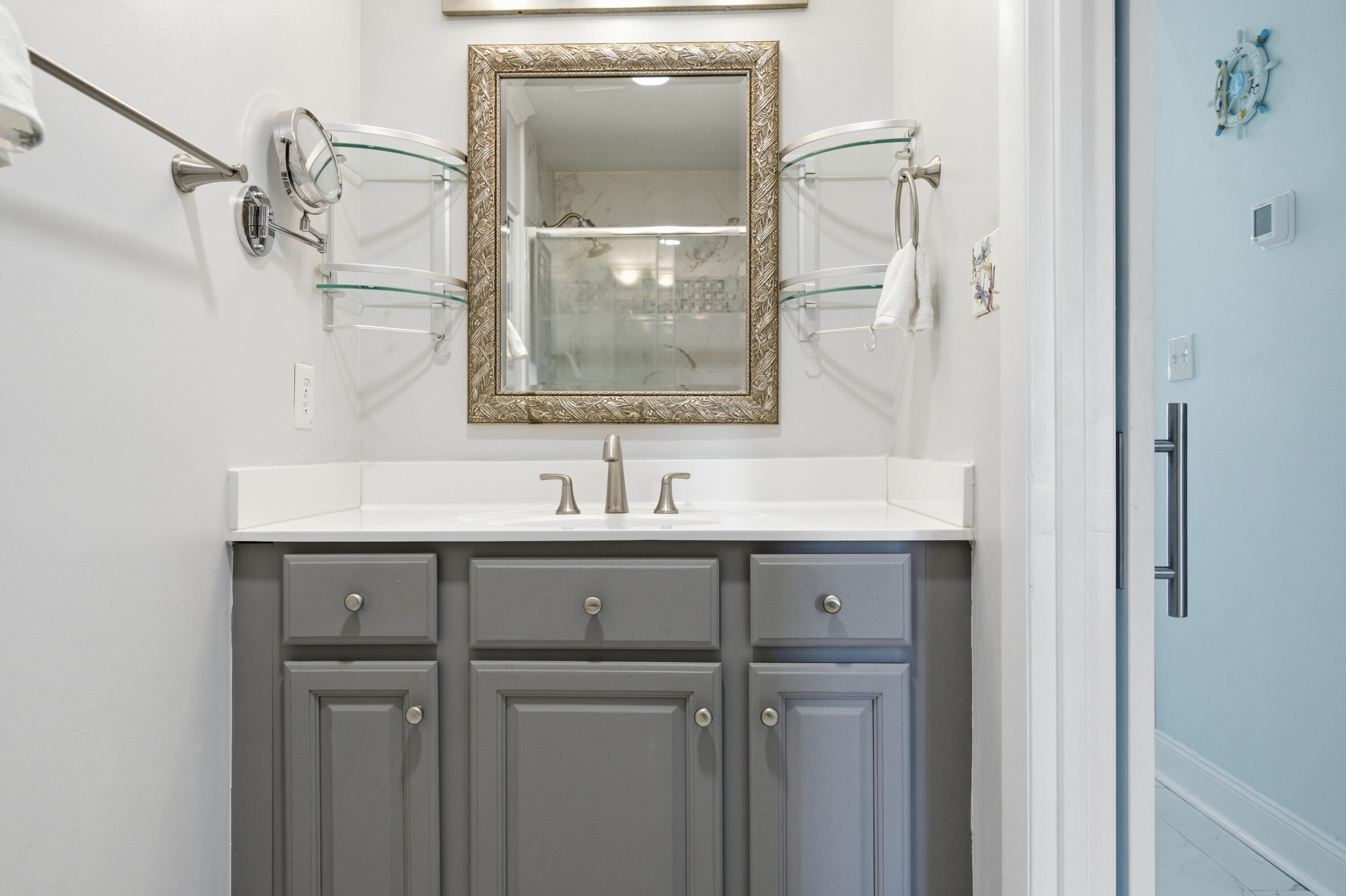 SANDOLLAR CONDO - Residential