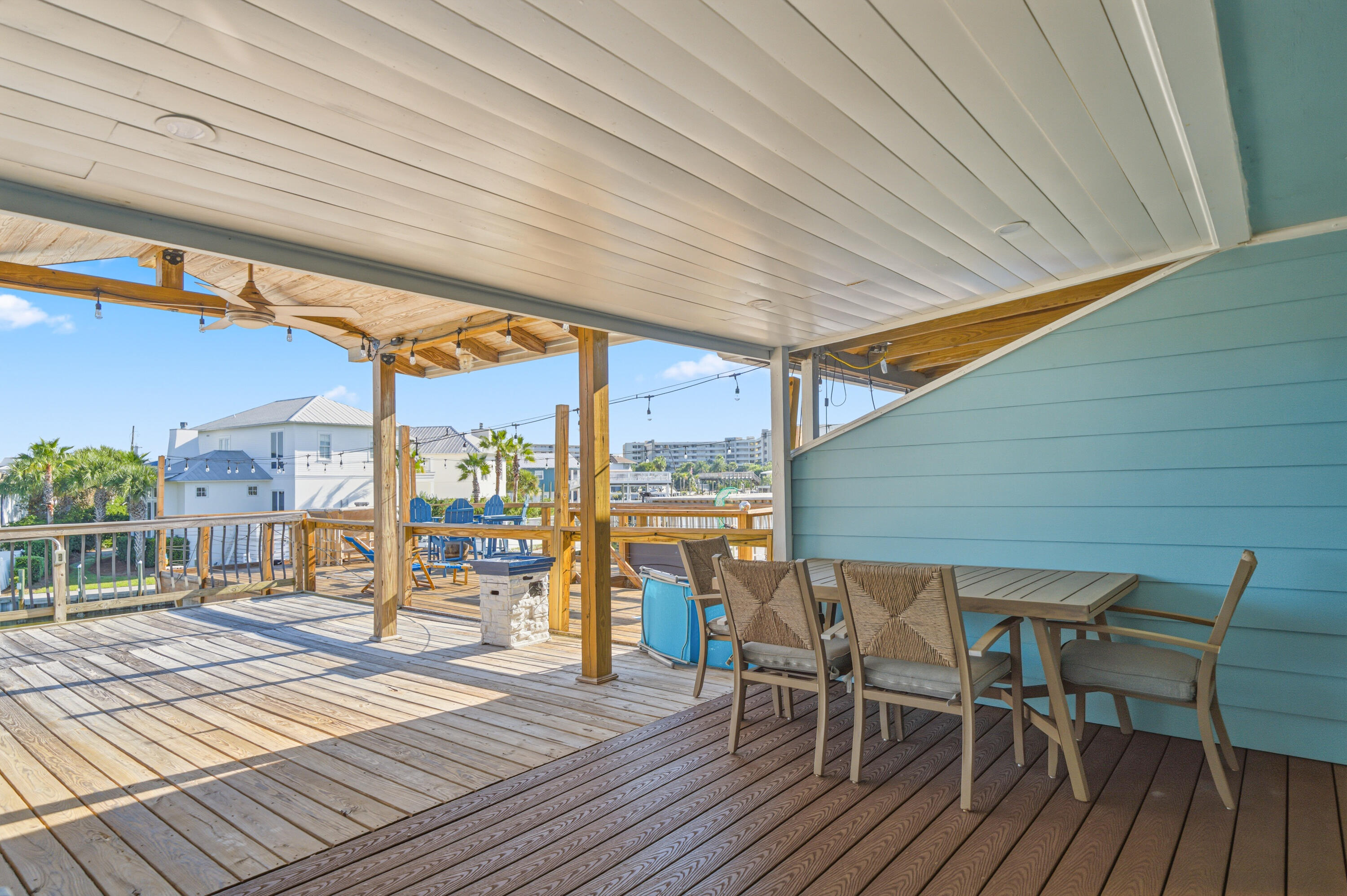 SANDOLLAR CONDO - Residential