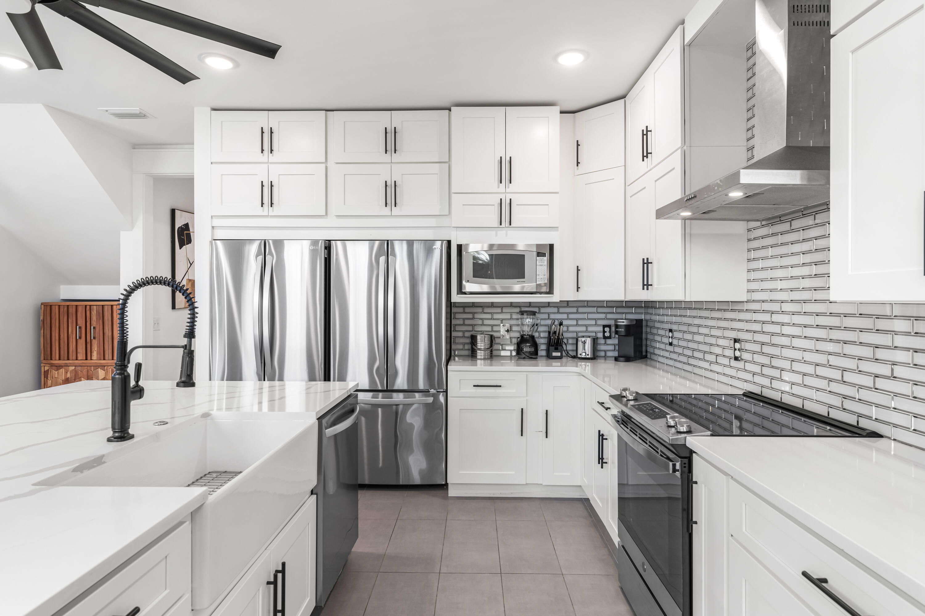 LAGUNA BEACH 6TH ADDN - Residential