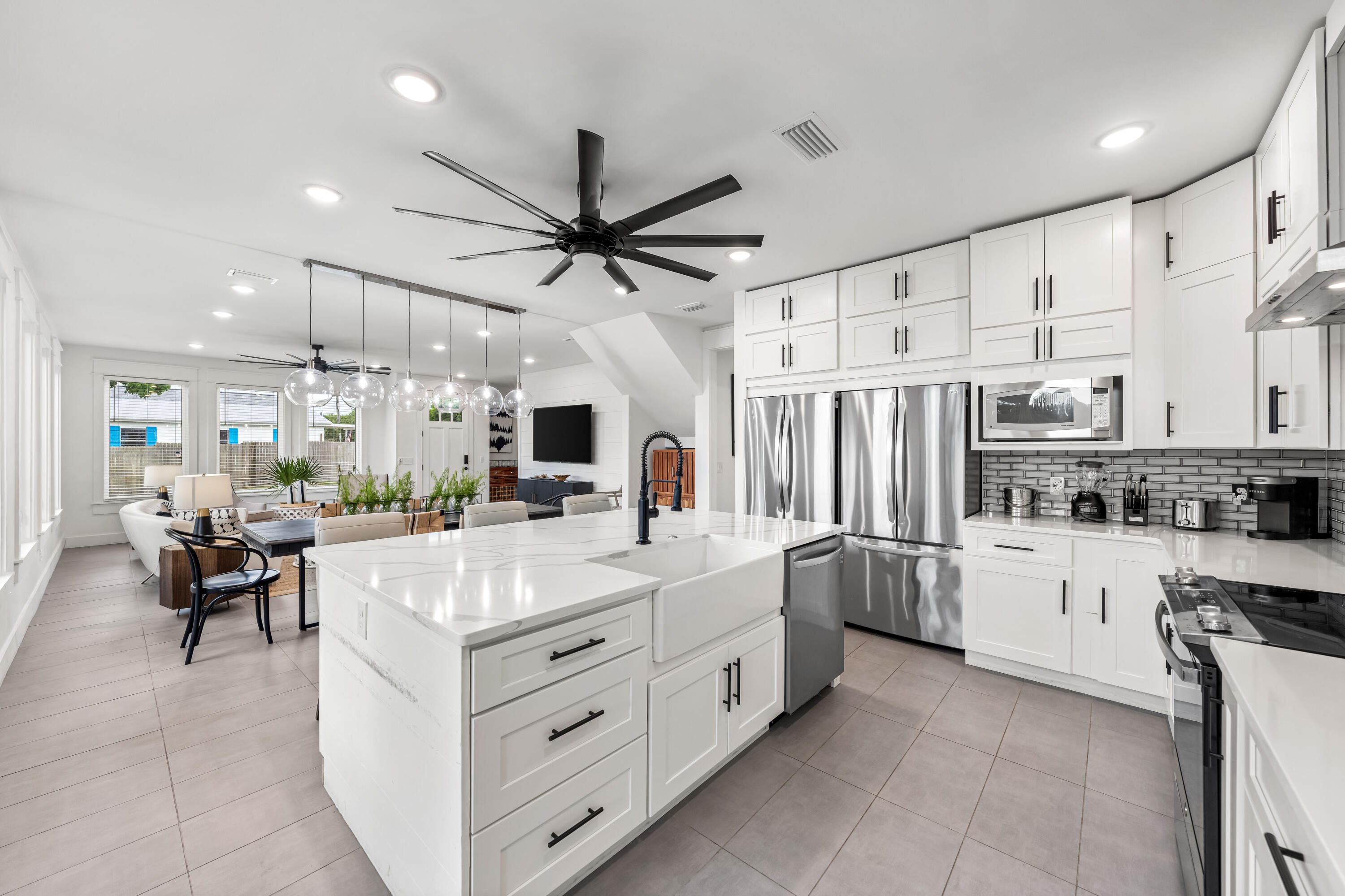 LAGUNA BEACH 6TH ADDN - Residential