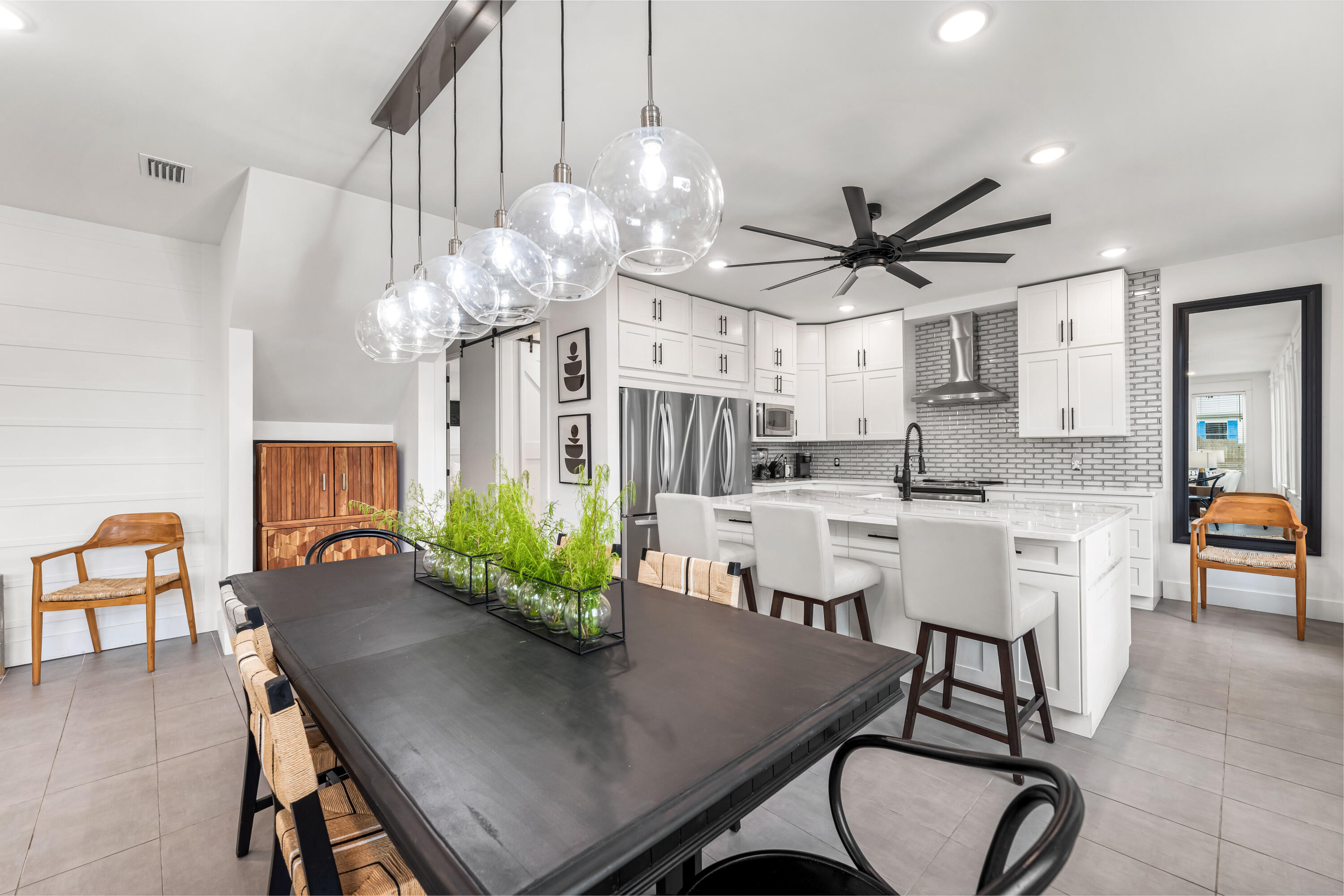 LAGUNA BEACH 6TH ADDN - Residential
