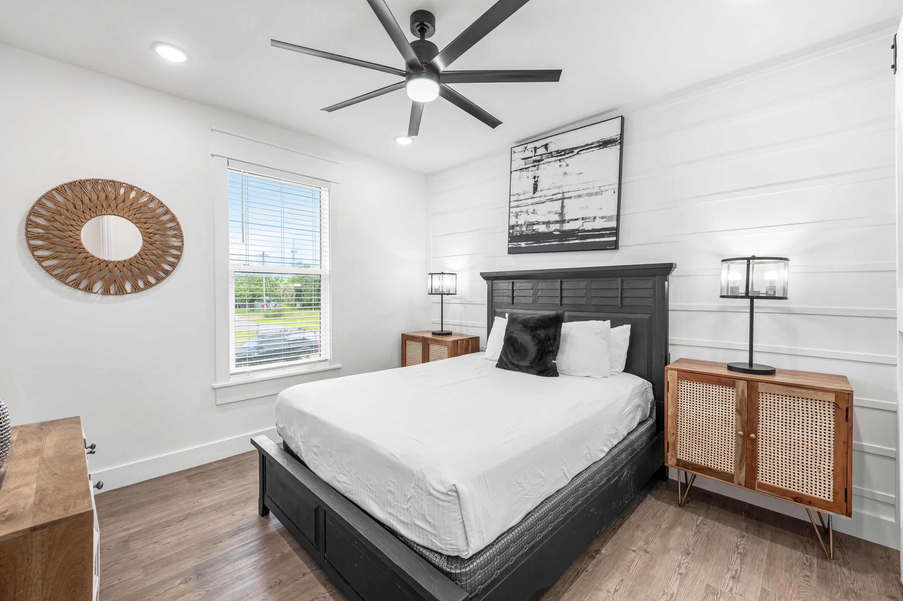 LAGUNA BEACH 6TH ADDN - Residential