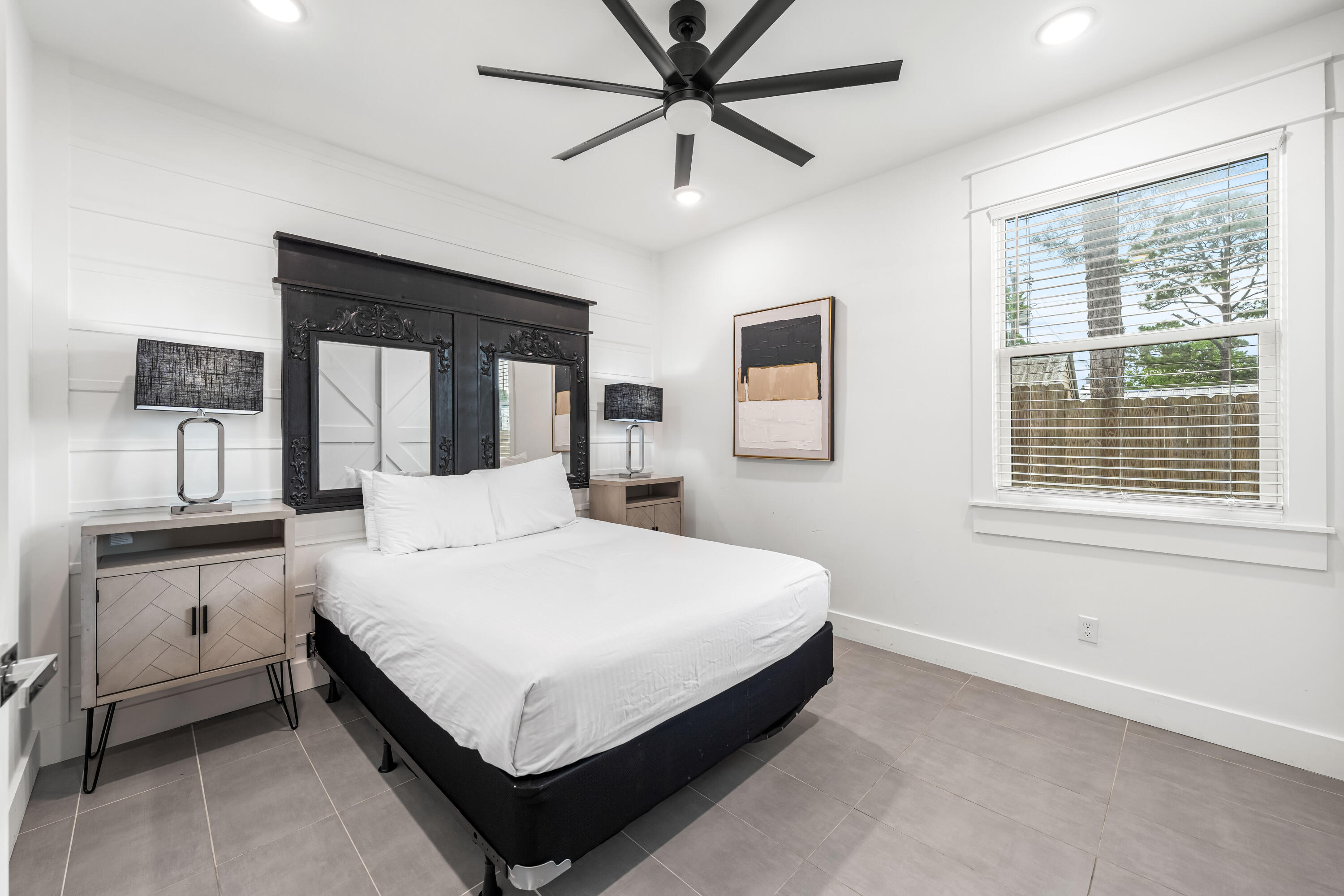 LAGUNA BEACH 6TH ADDN - Residential
