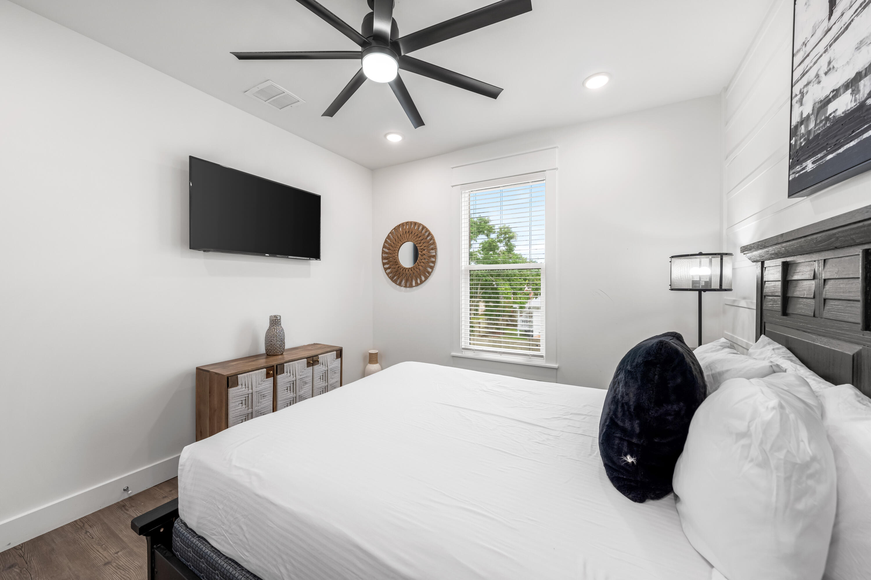 LAGUNA BEACH 6TH ADDN - Residential