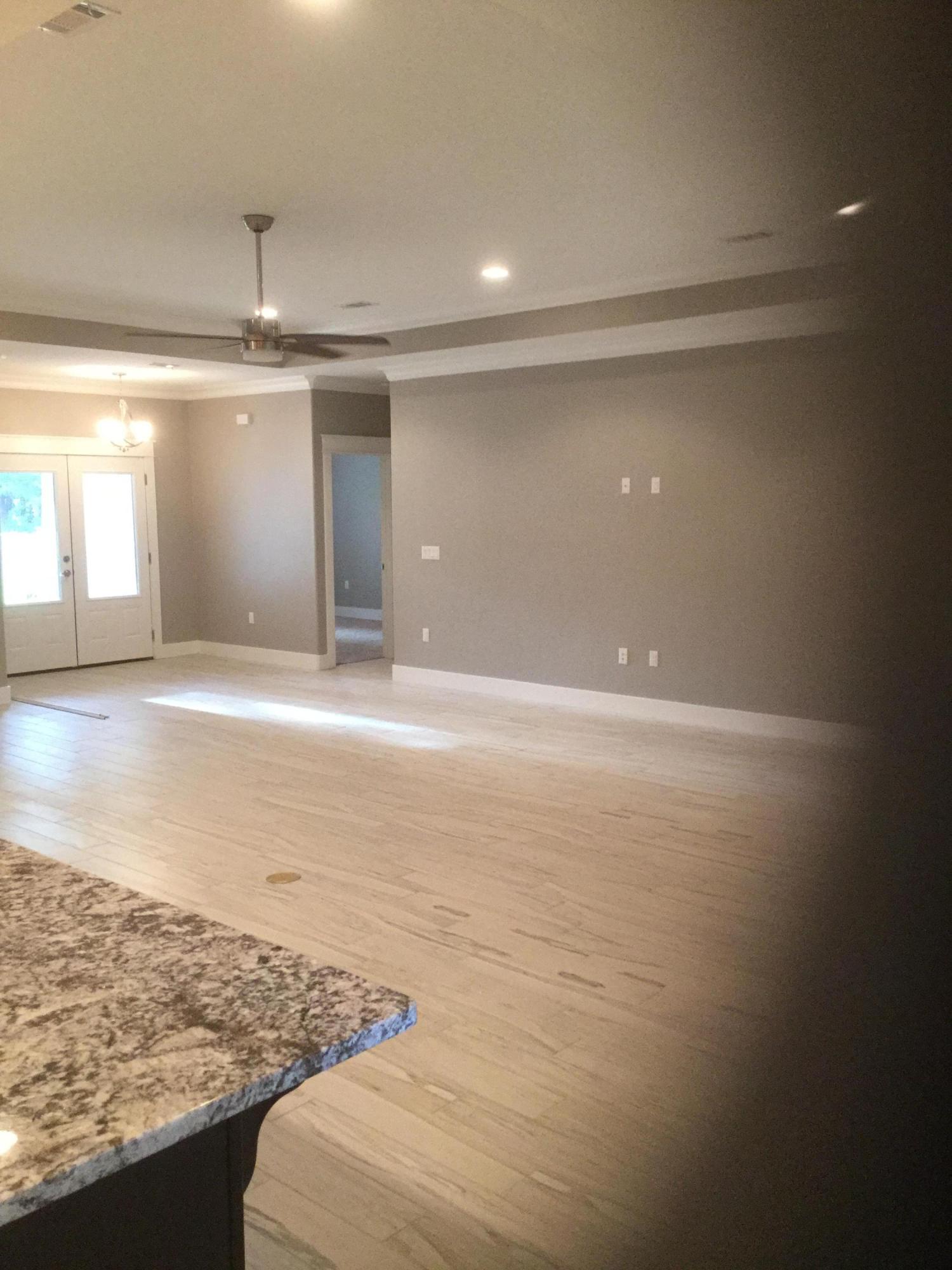 LAKE LORRAINE ESTATES - Residential