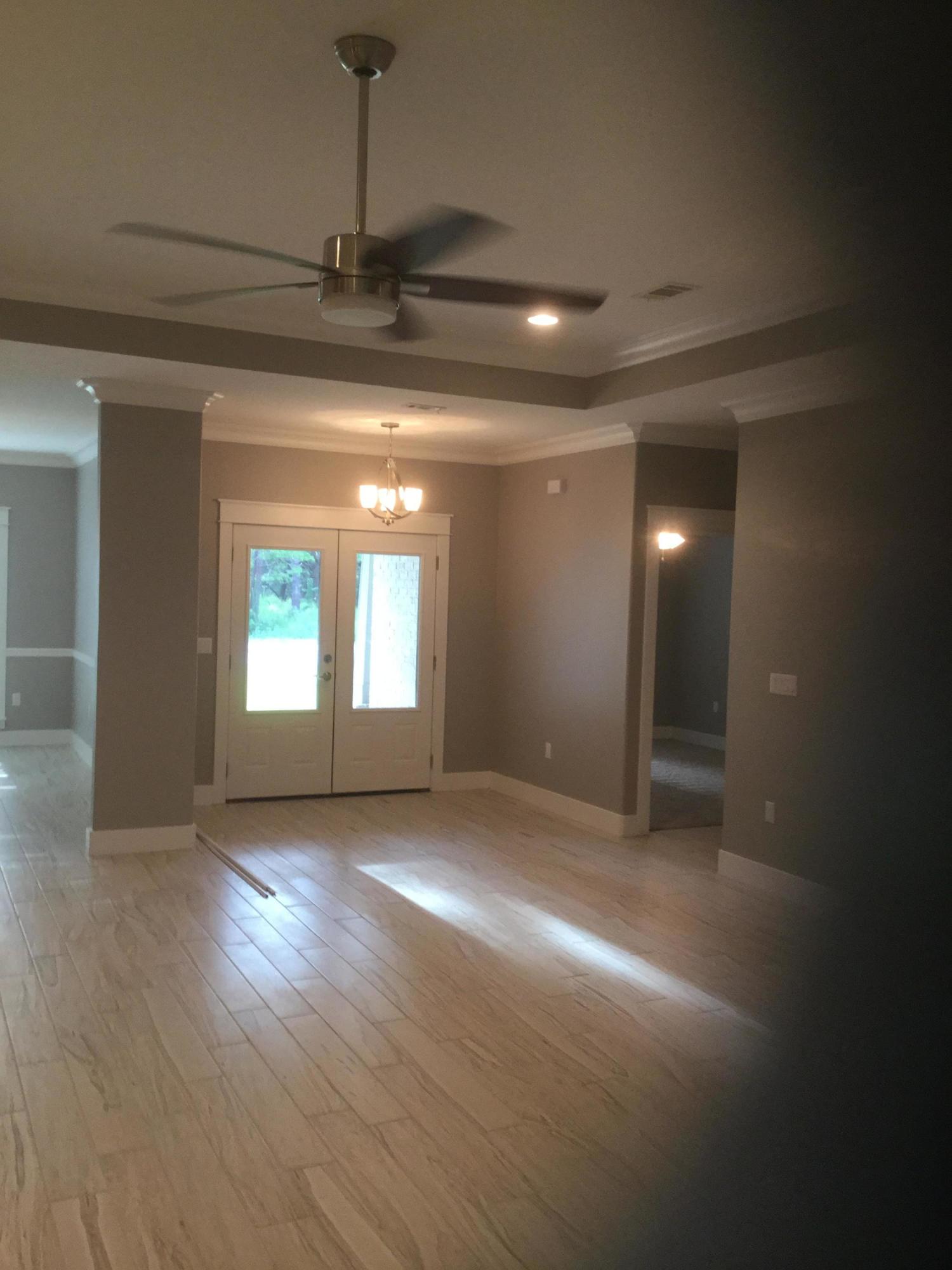 LAKE LORRAINE ESTATES - Residential