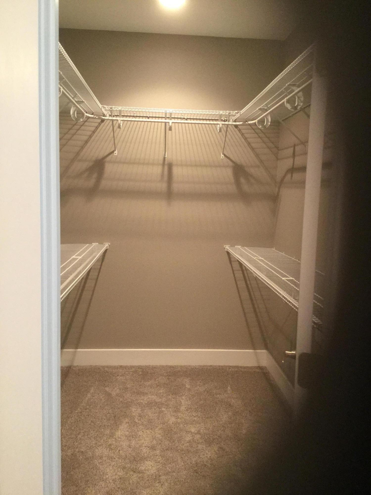 LAKE LORRAINE ESTATES - Residential