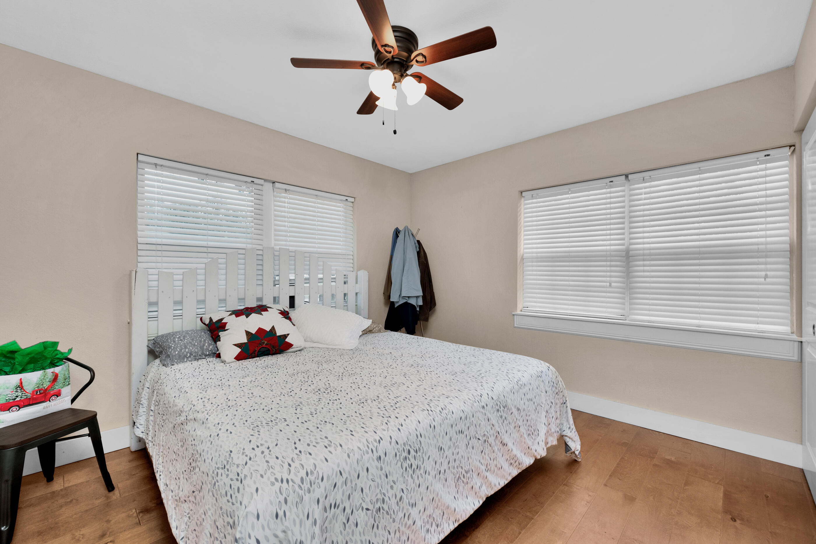 ELLIOTTS POINT 4TH ADDN - Residential