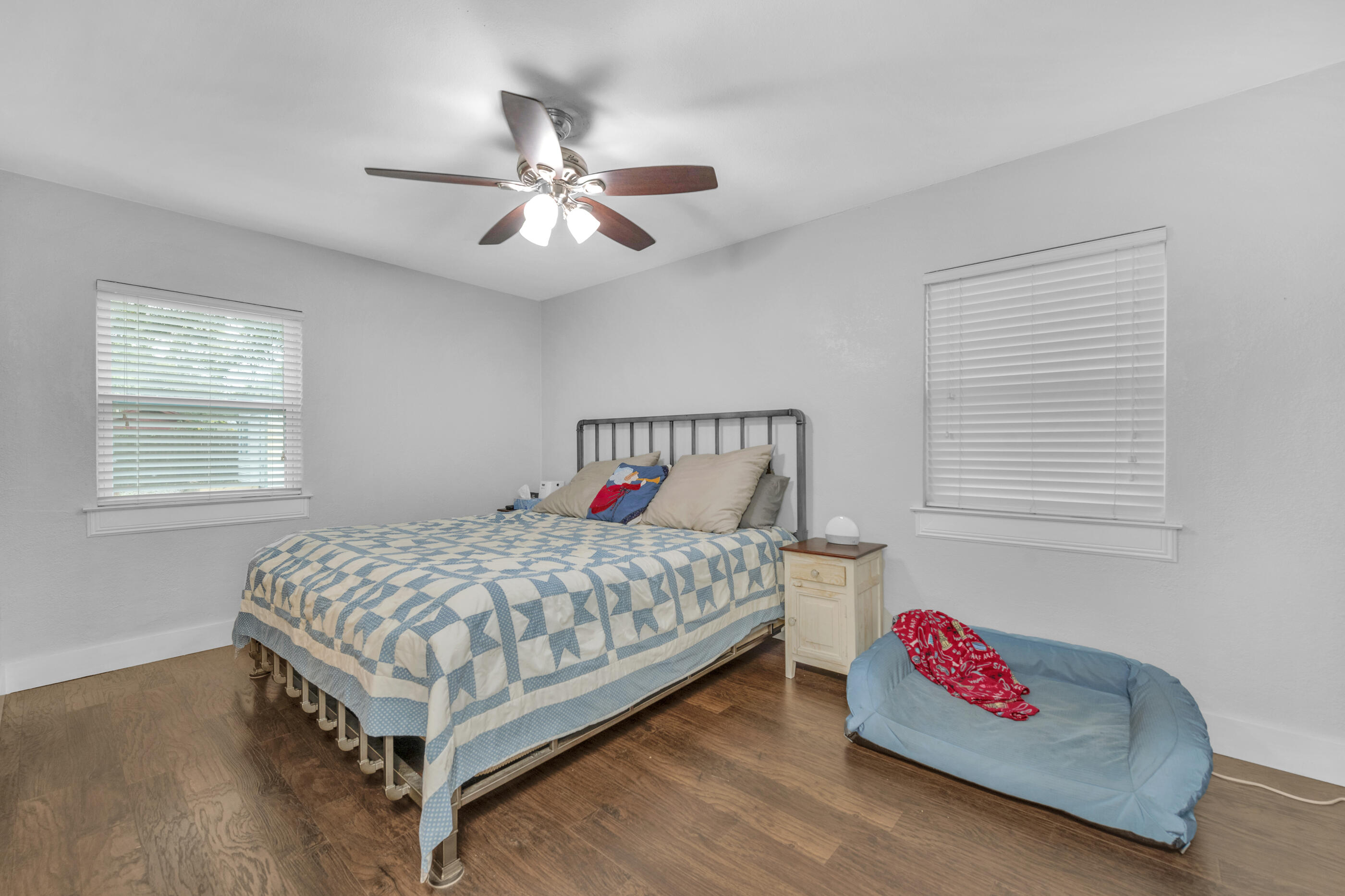 ELLIOTTS POINT 4TH ADDN - Residential