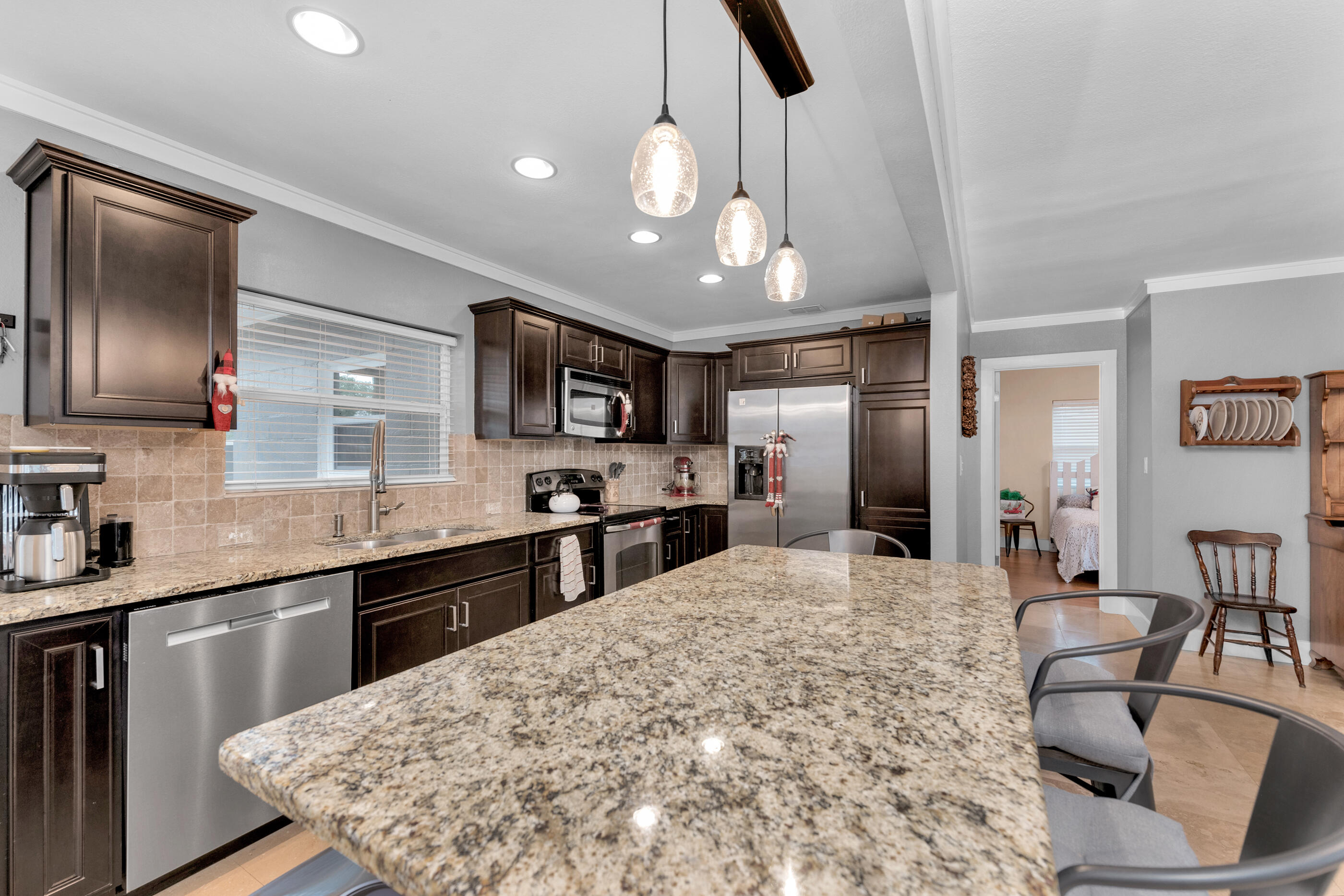 ELLIOTTS POINT 4TH ADDN - Residential