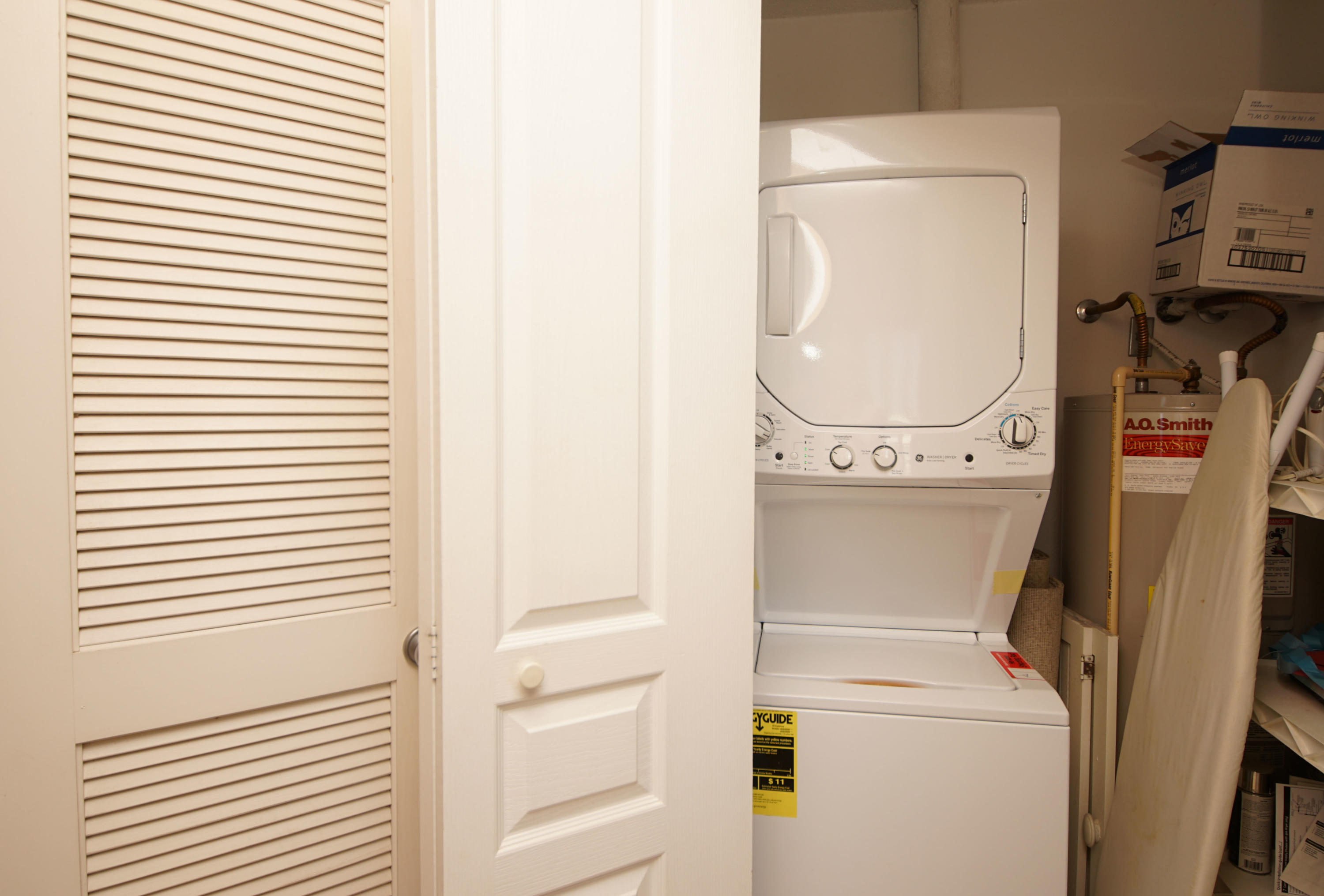 CRYSTAL VIEW CONDO - Residential