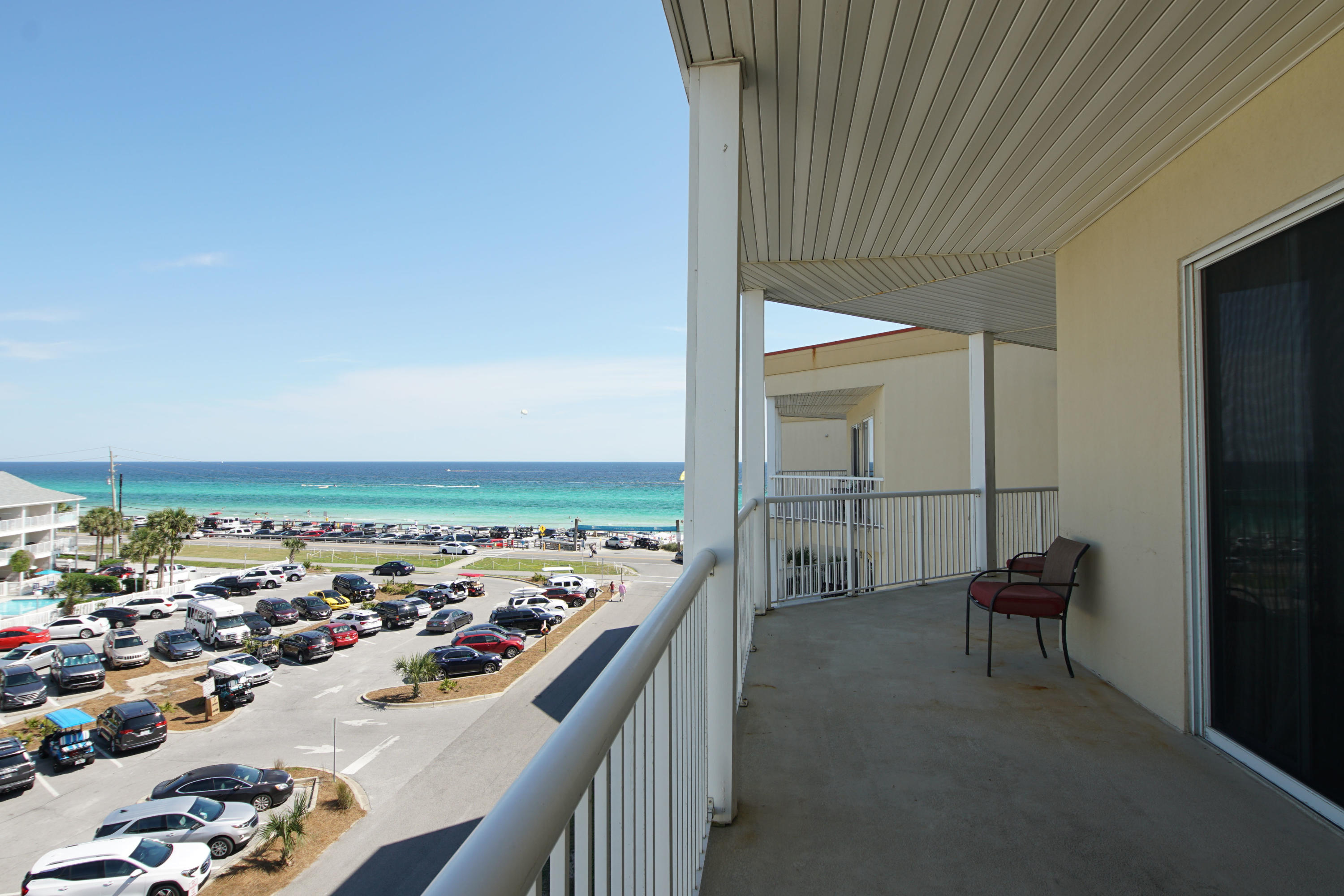 CRYSTAL VIEW CONDO - Residential