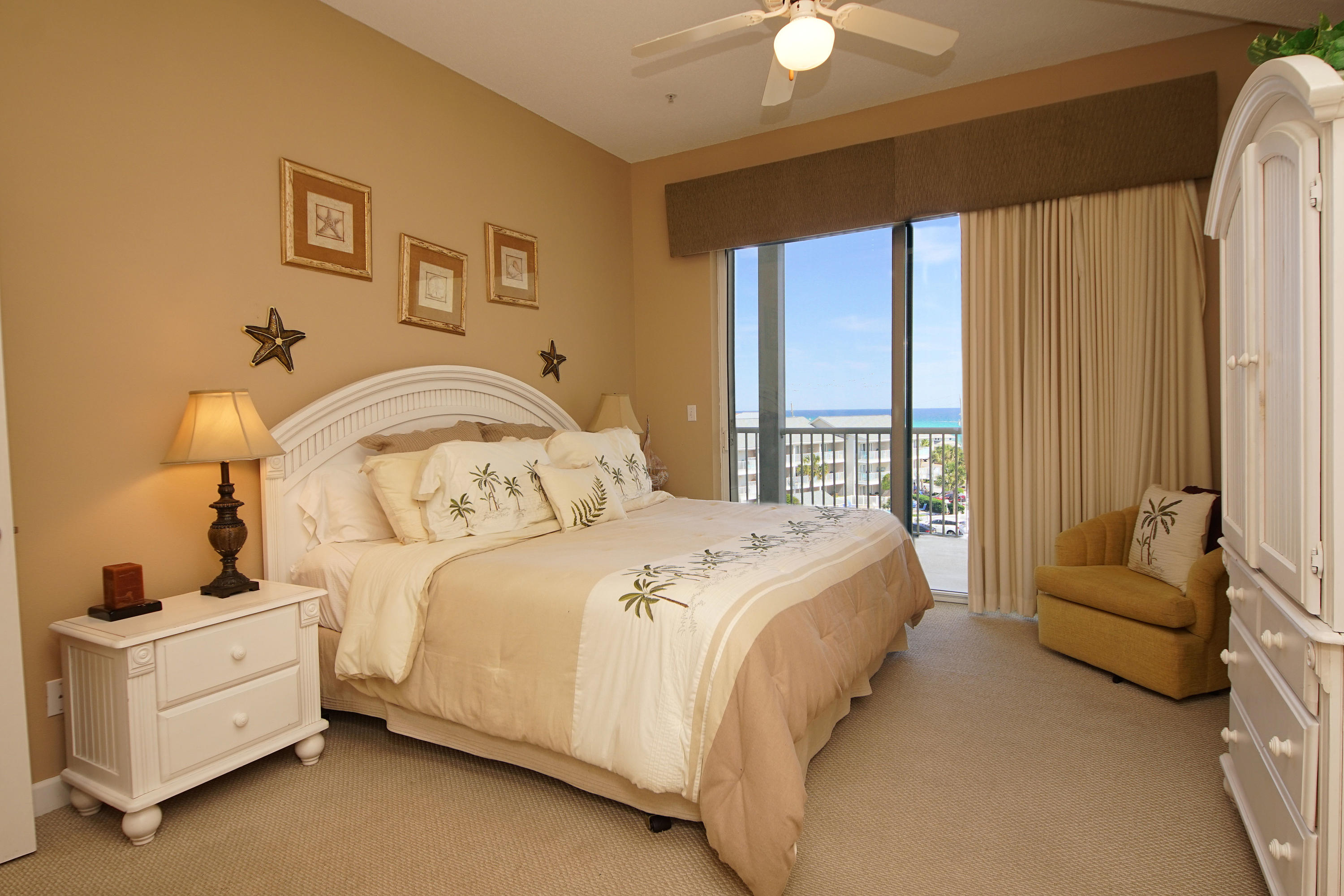 CRYSTAL VIEW CONDO - Residential