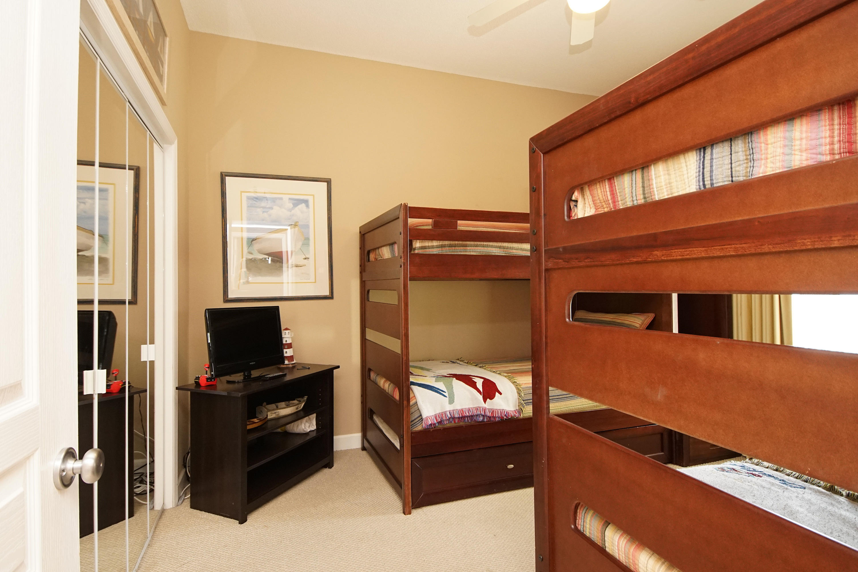 CRYSTAL VIEW CONDO - Residential