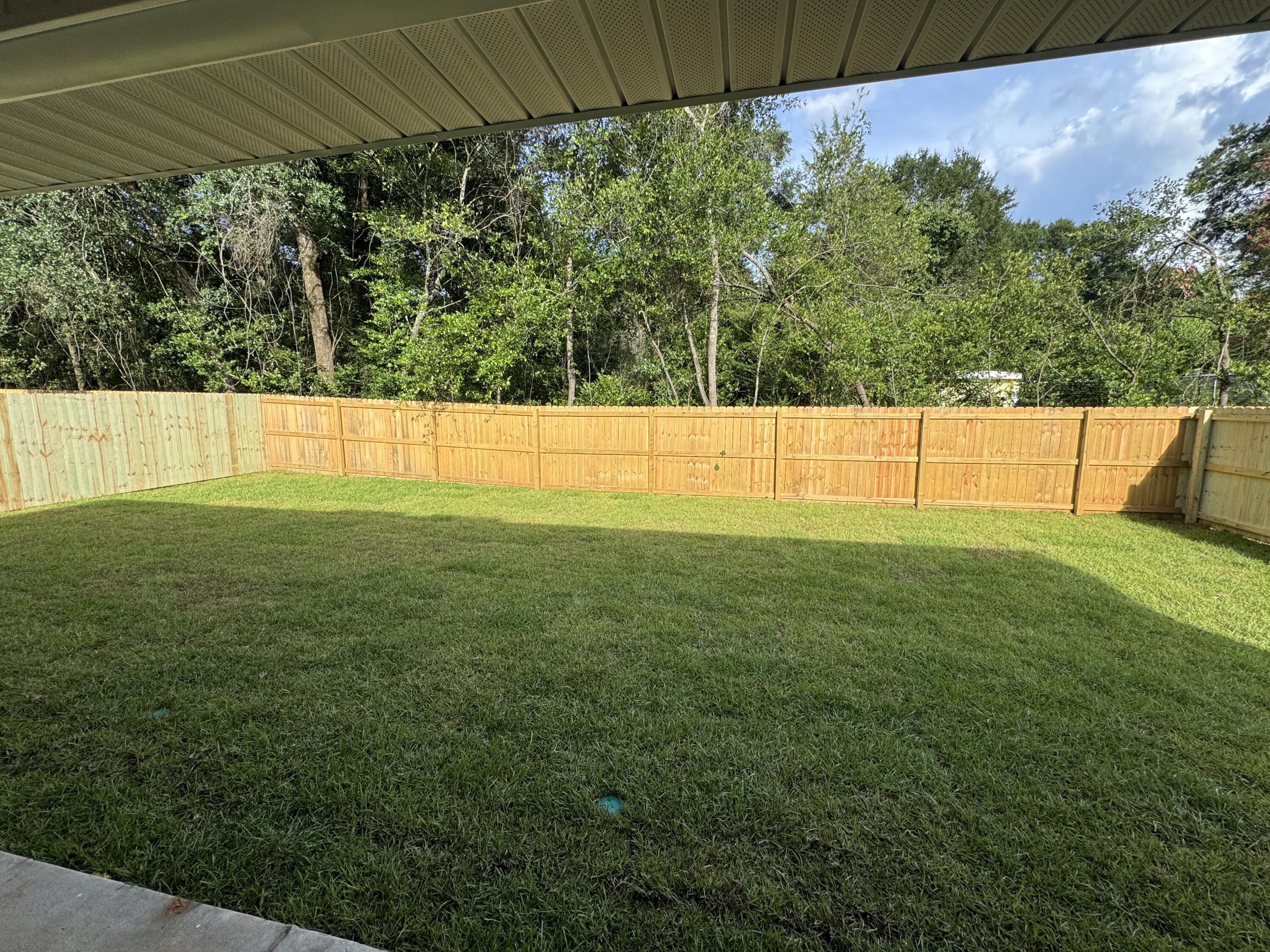 CRESTVIEW LOT 2 BLK 107 - Residential