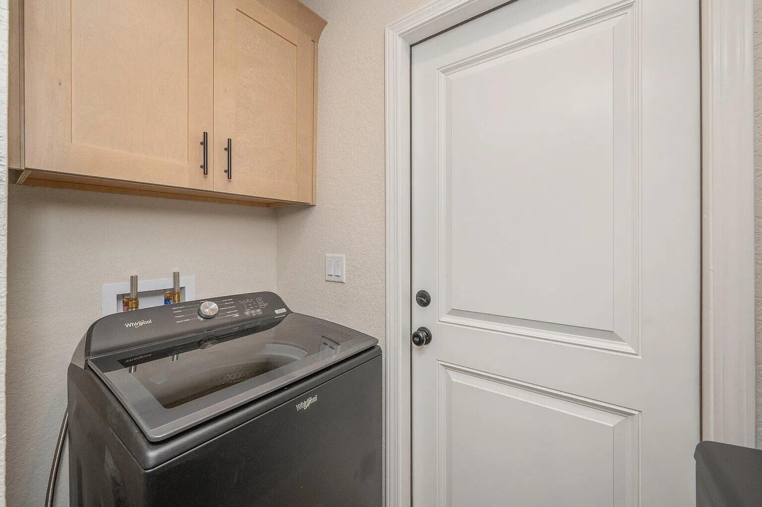 CRESTVIEW LOT 2 BLK 107 - Residential