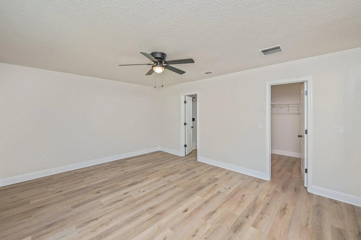 CRESTVIEW LOT 2 BLK 107 - Residential