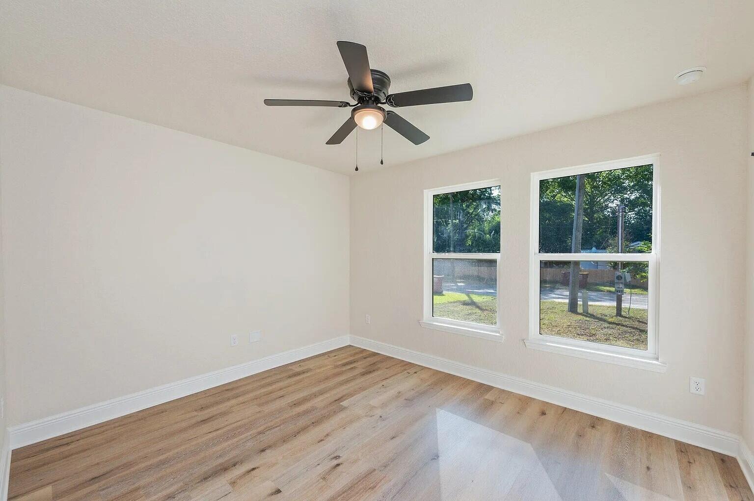 CRESTVIEW LOT 2 BLK 107 - Residential