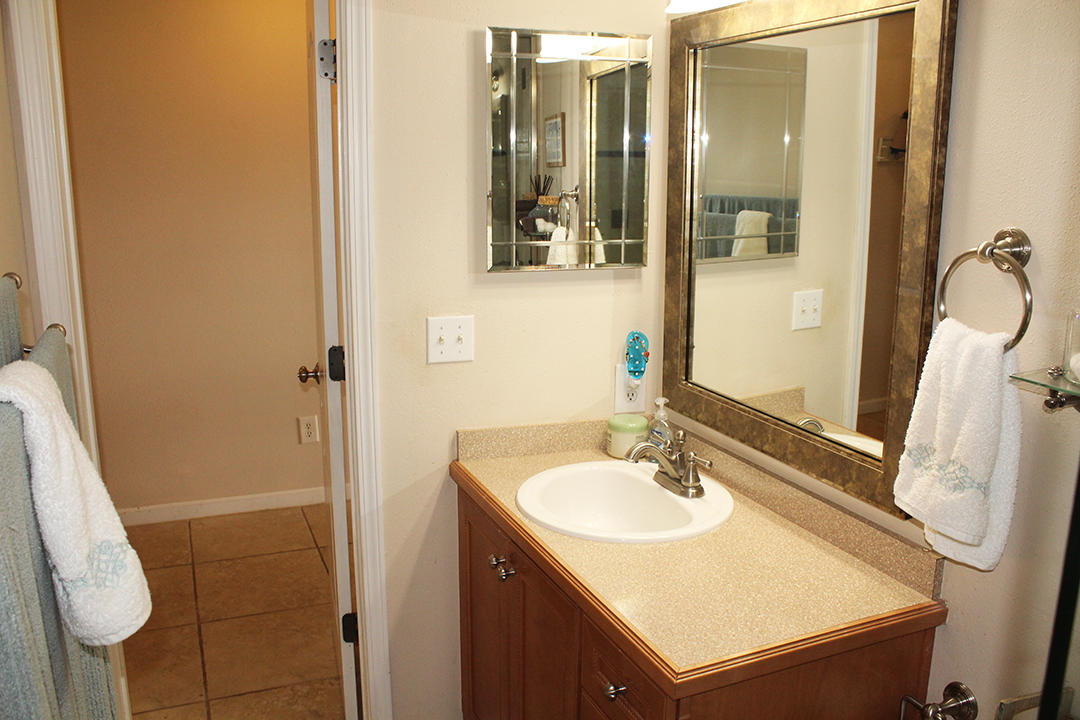 SAFE HARBOUR VILLAGE CONDO - Residential