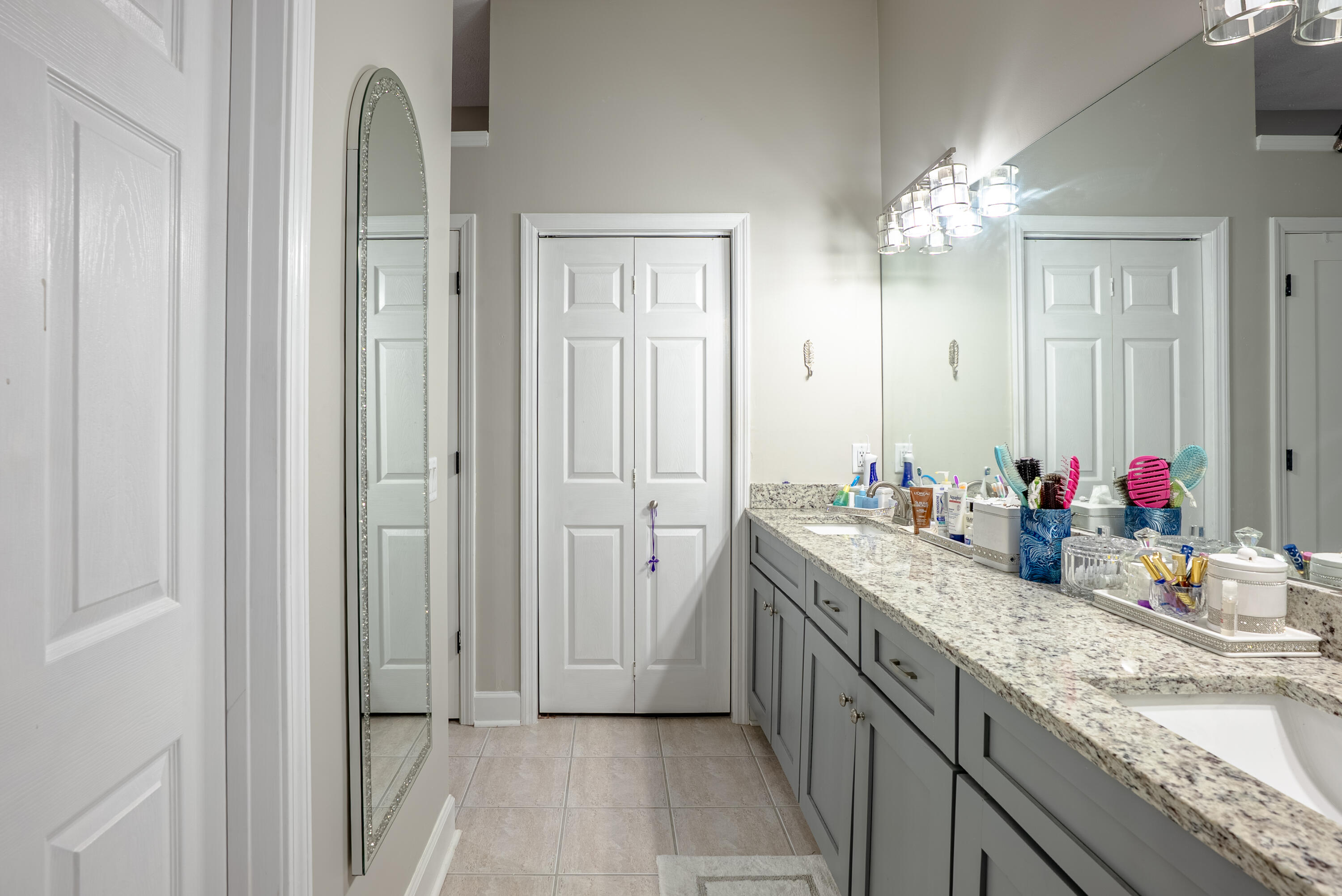 COUNTRY CLUB HARBOUR ESTATES - Residential