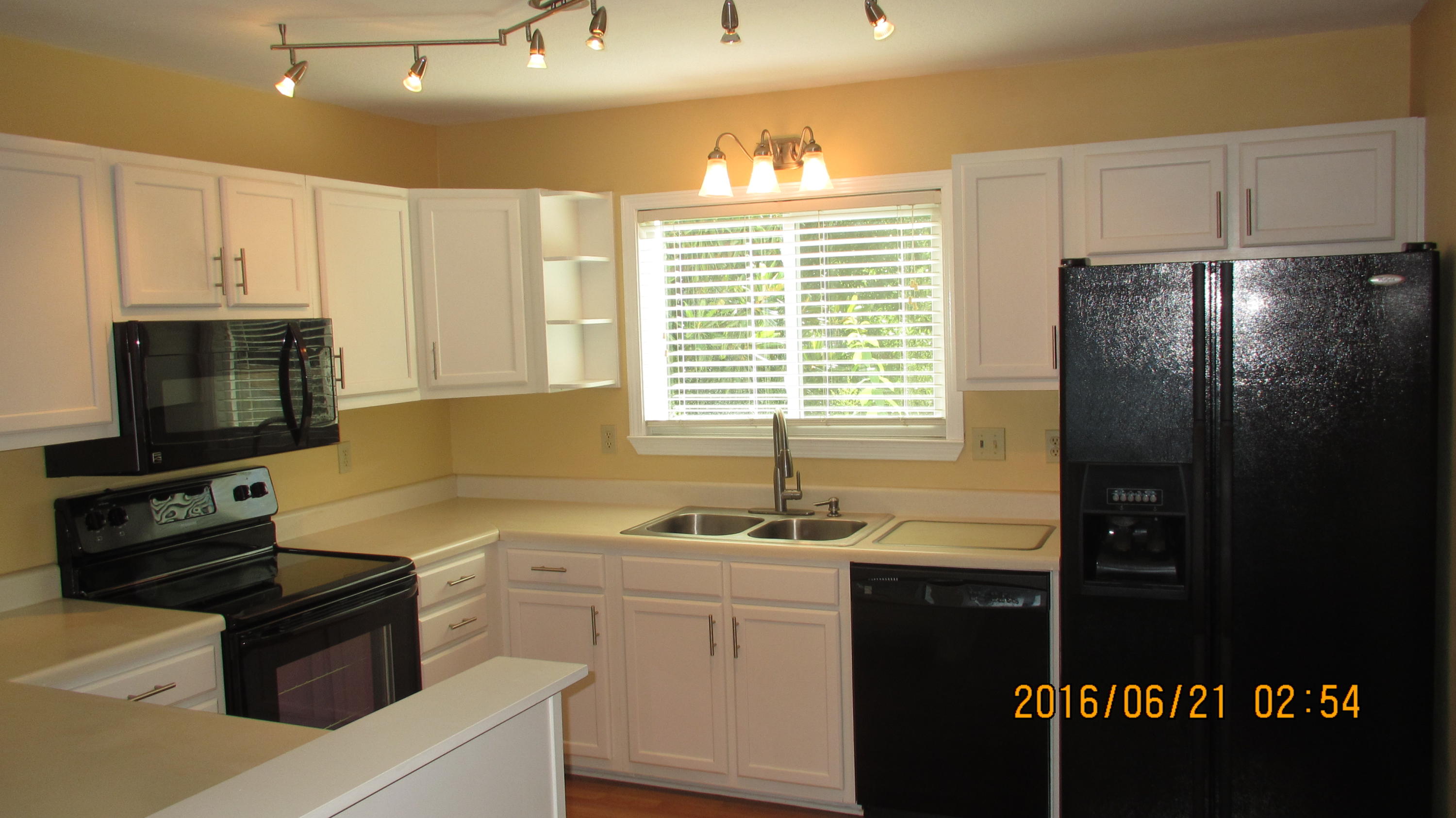 BAYOU T/H - Residential Lease