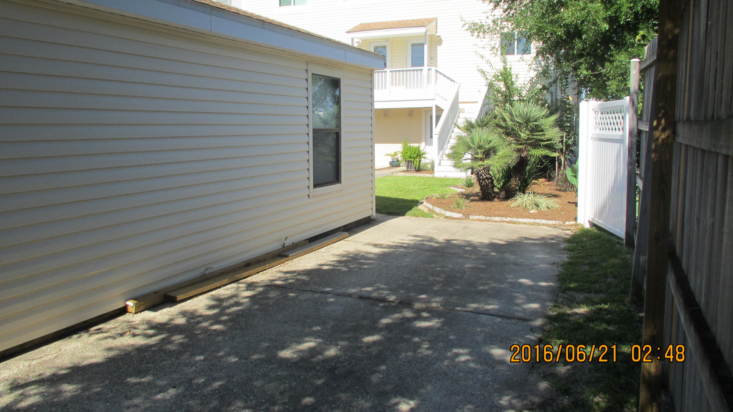 BAYOU T/H - Residential Lease