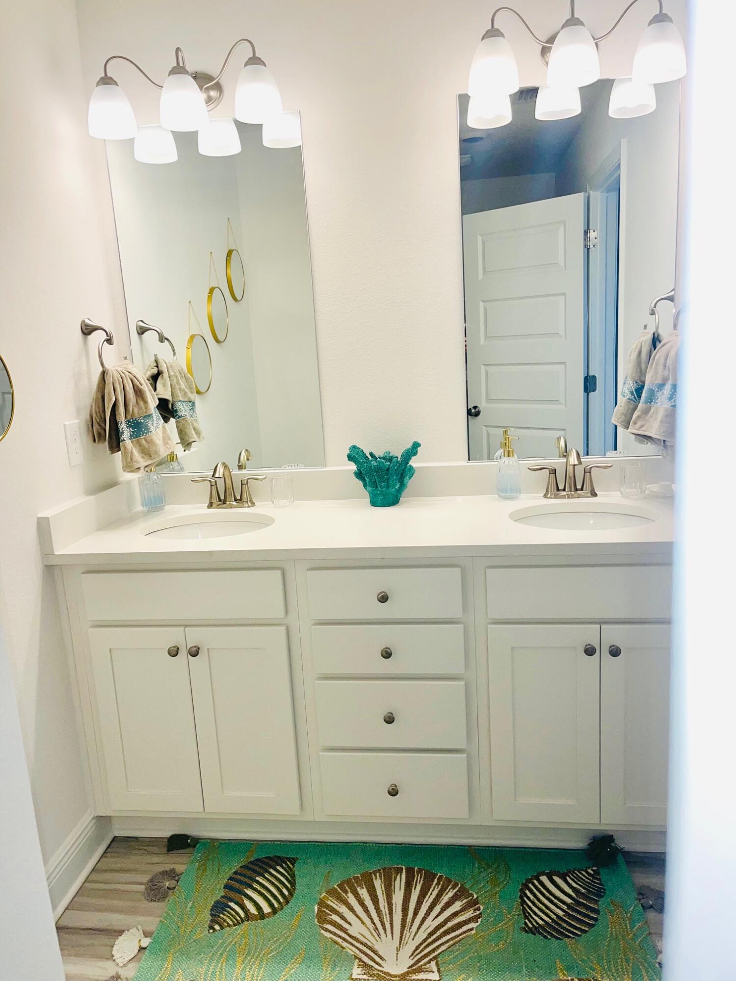 Hawk's Landing Townhomes - Residential