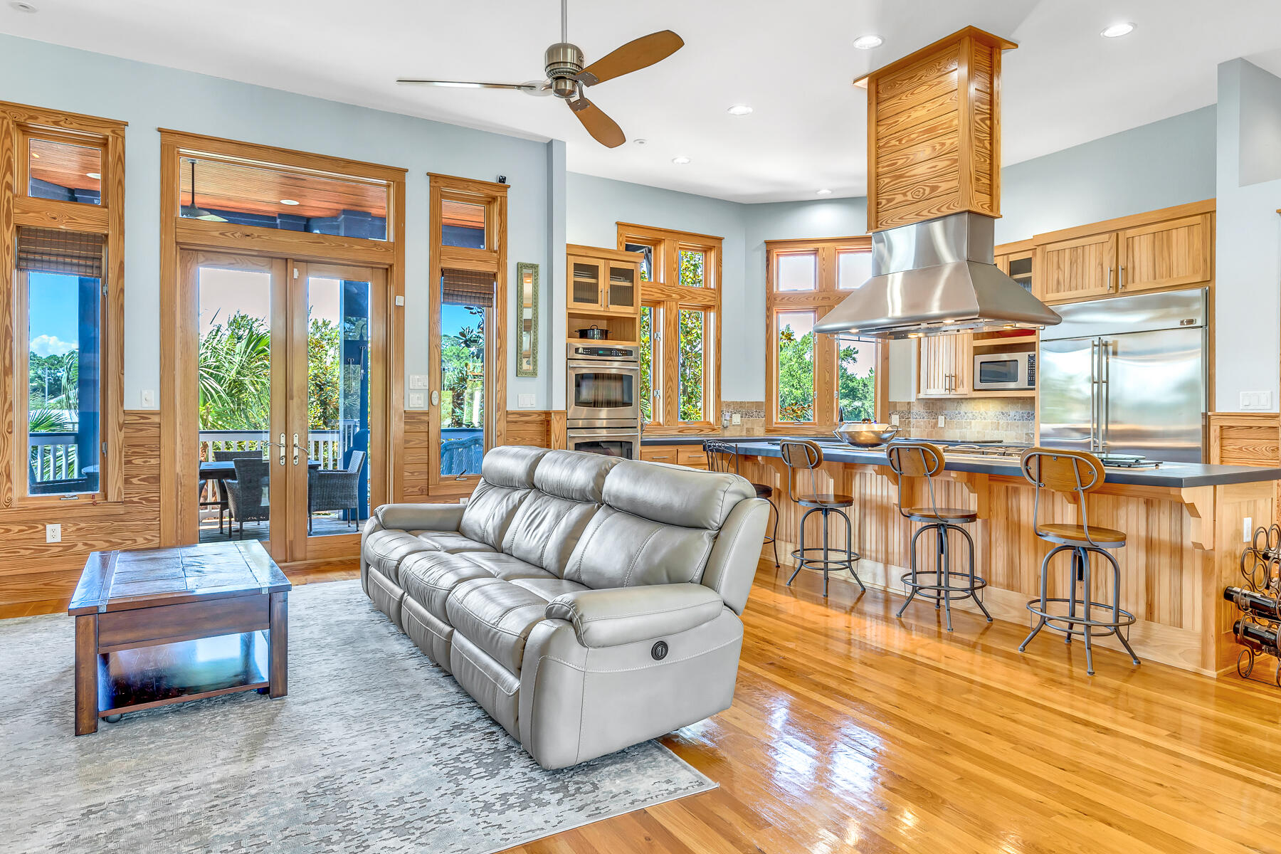 TURQUOISE BEACH - Residential