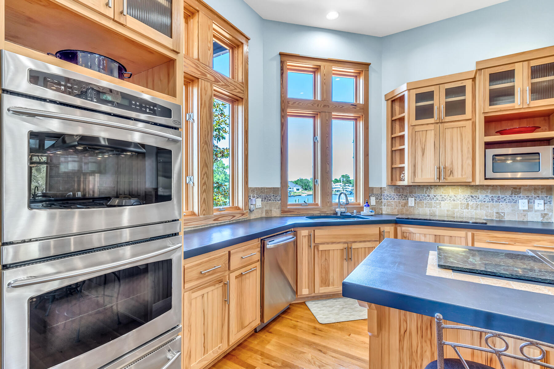 TURQUOISE BEACH - Residential