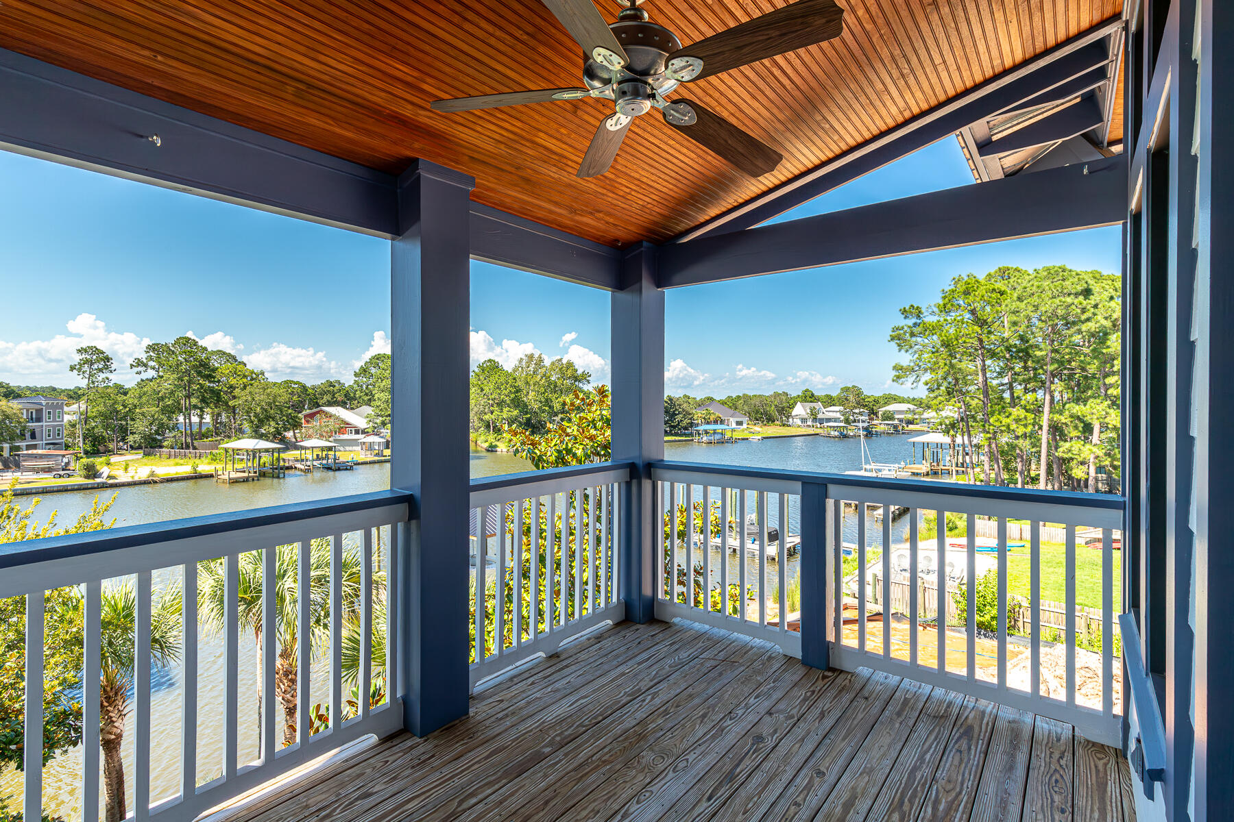 TURQUOISE BEACH - Residential