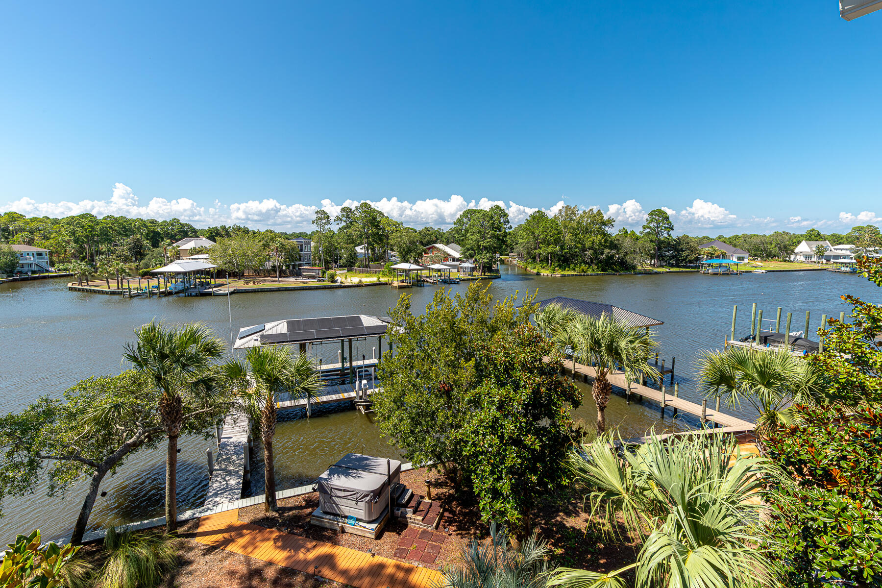 TURQUOISE BEACH - Residential
