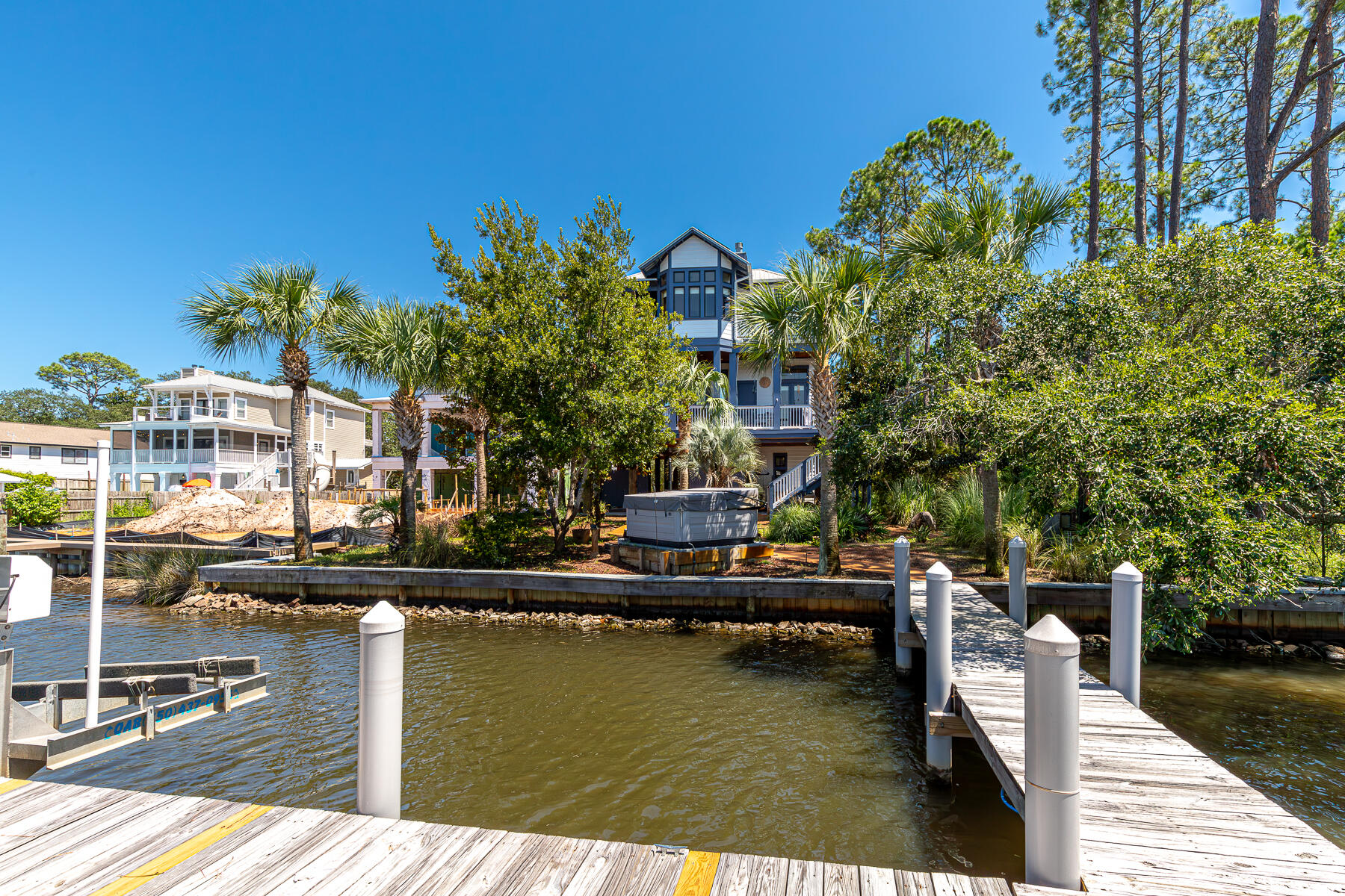 TURQUOISE BEACH - Residential