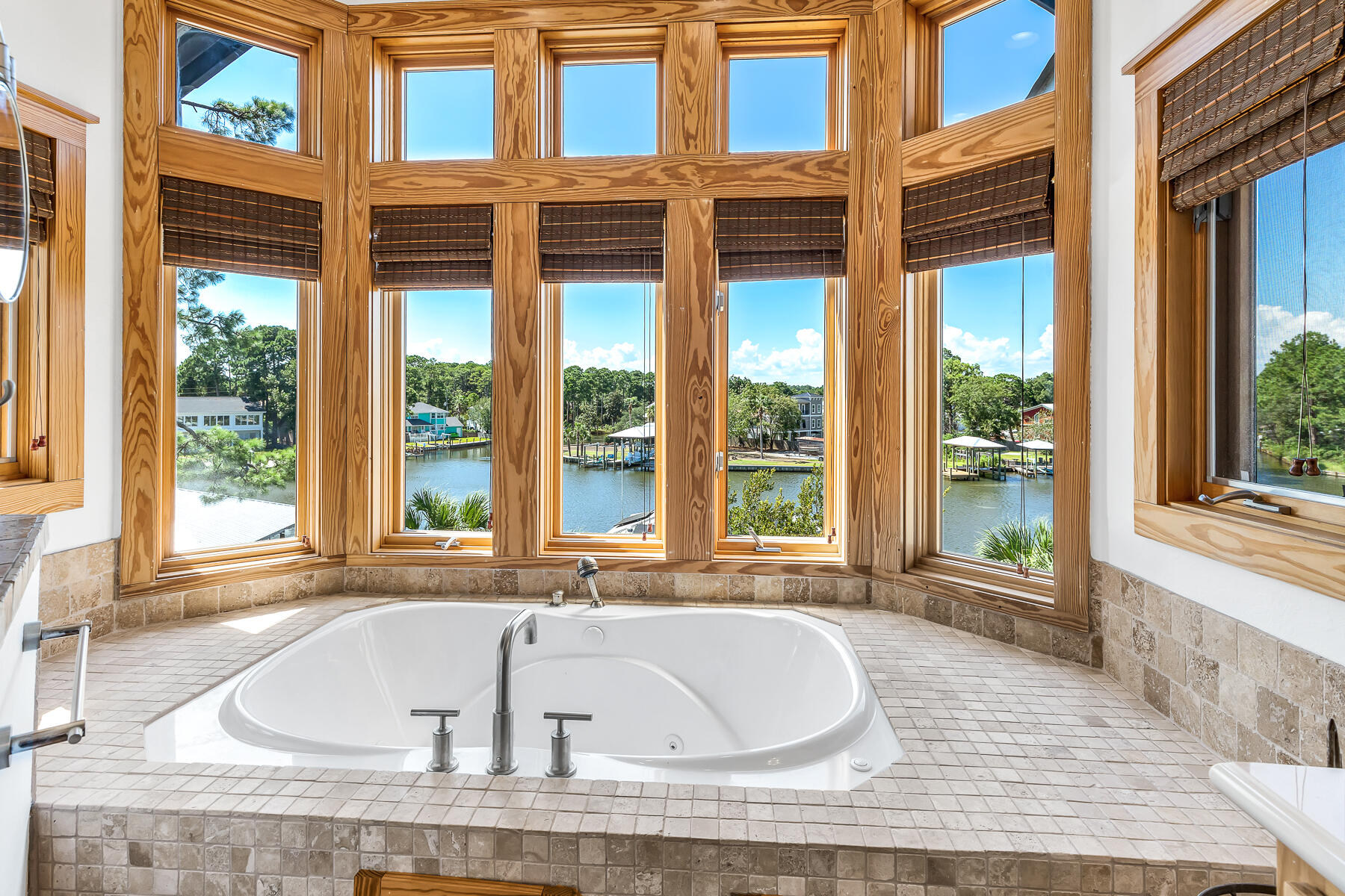 TURQUOISE BEACH - Residential