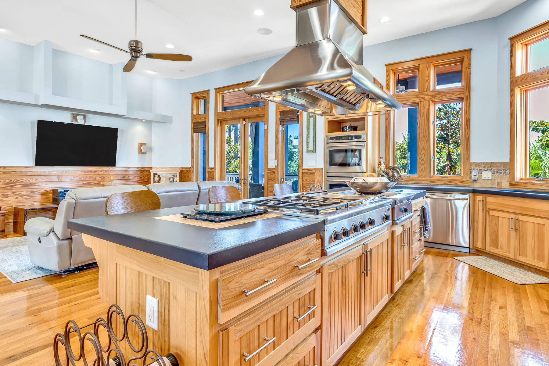 TURQUOISE BEACH - Residential