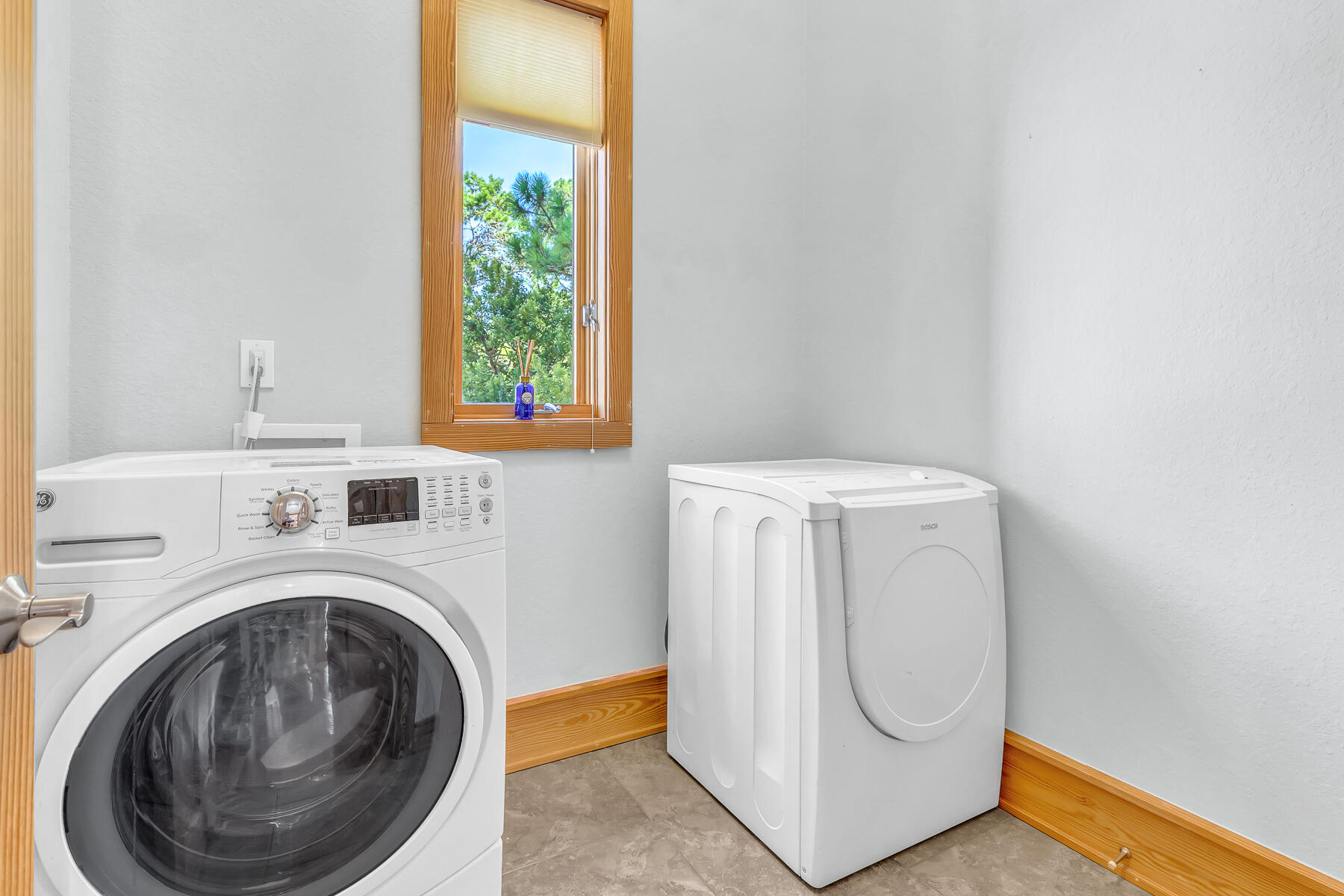 TURQUOISE BEACH - Residential