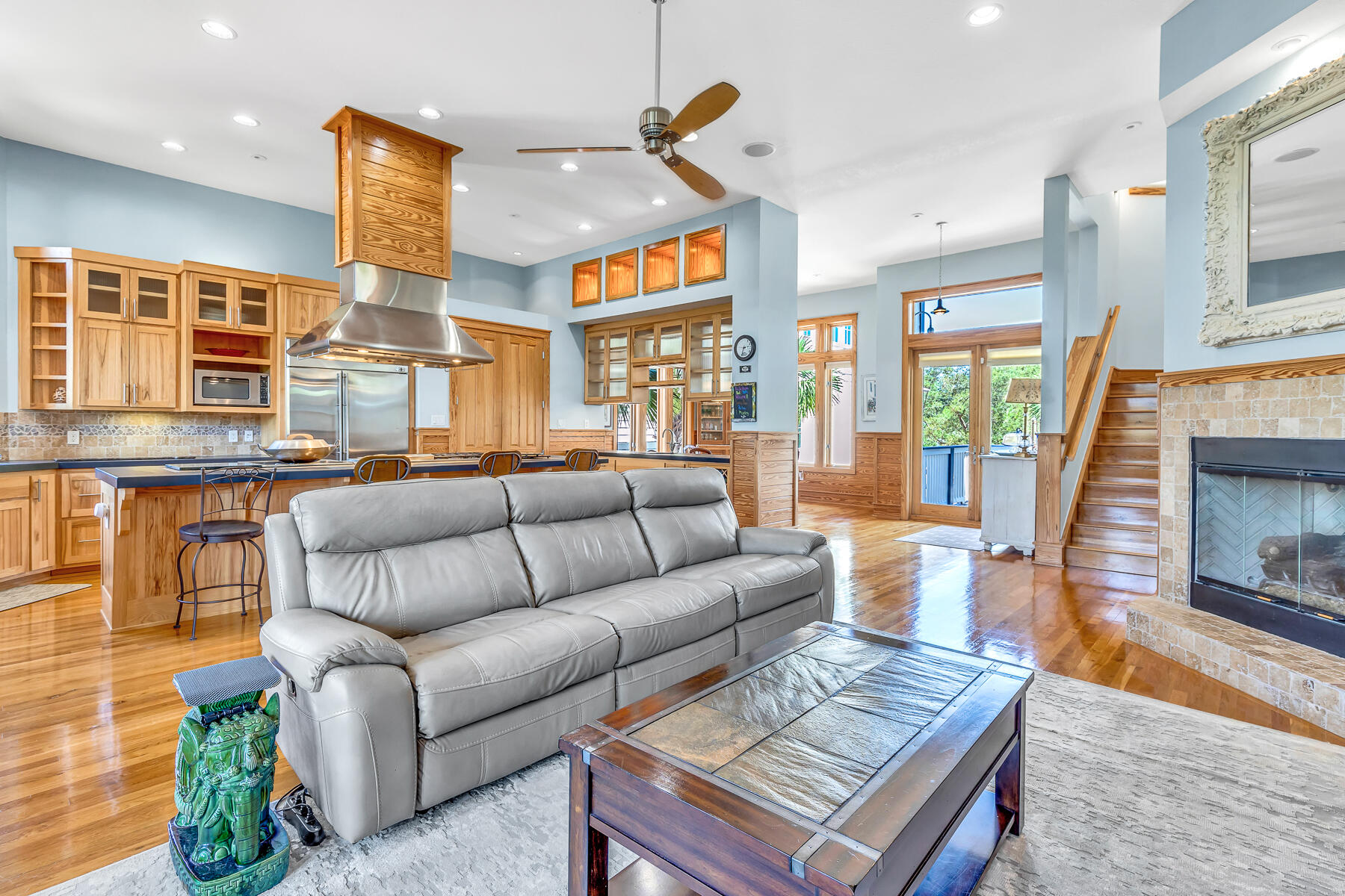 TURQUOISE BEACH - Residential