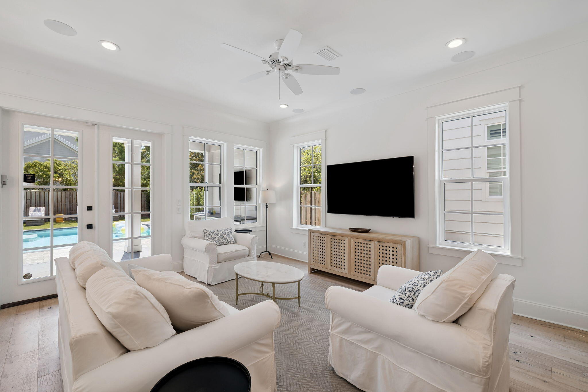 BLUE MOUNTAIN BEACH - Residential