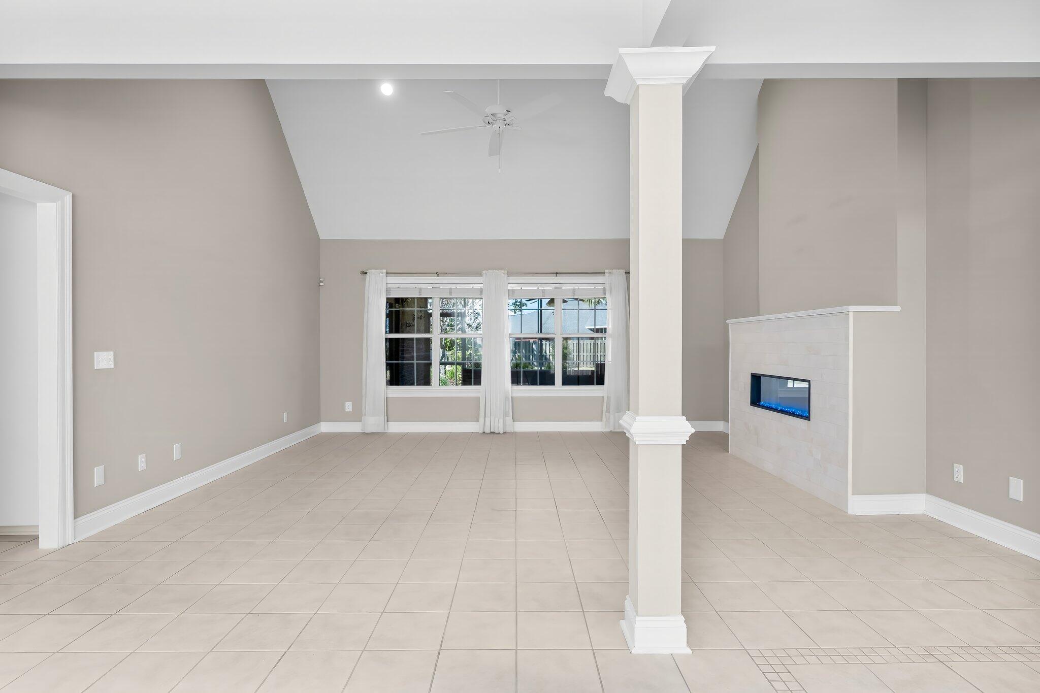 WOODS THE PH 2 - Residential