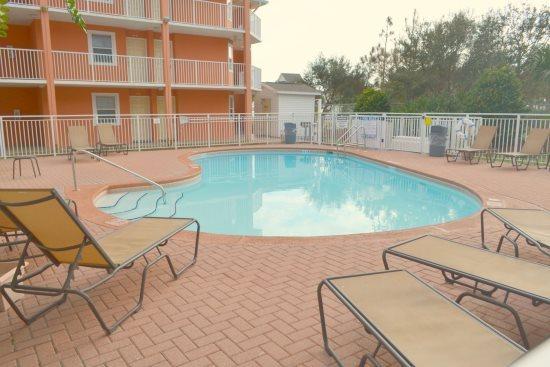 GULFVIEW 2 CONDO PH 2 - Residential Lease