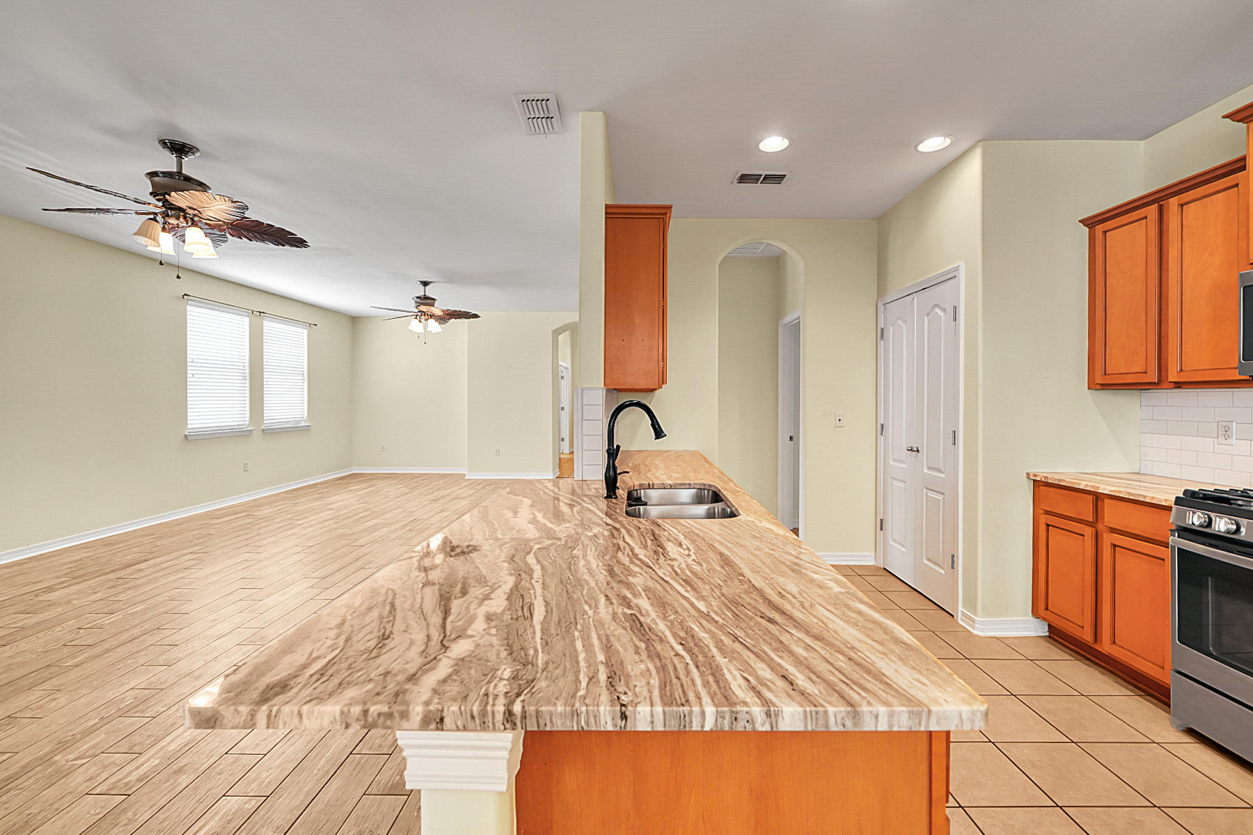 HAMMOCK BAY - Residential